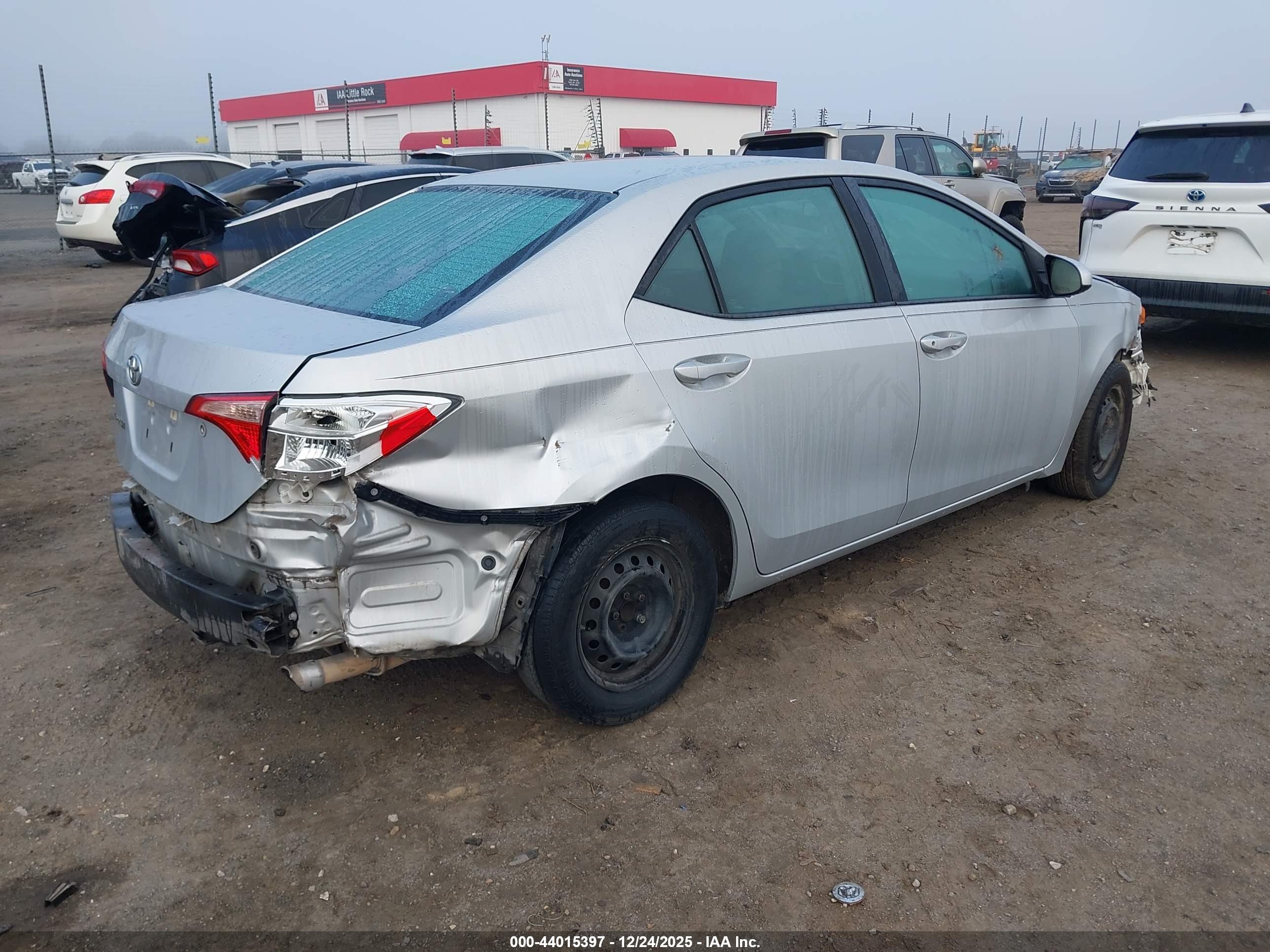 TOYOTA COROLLA image 4