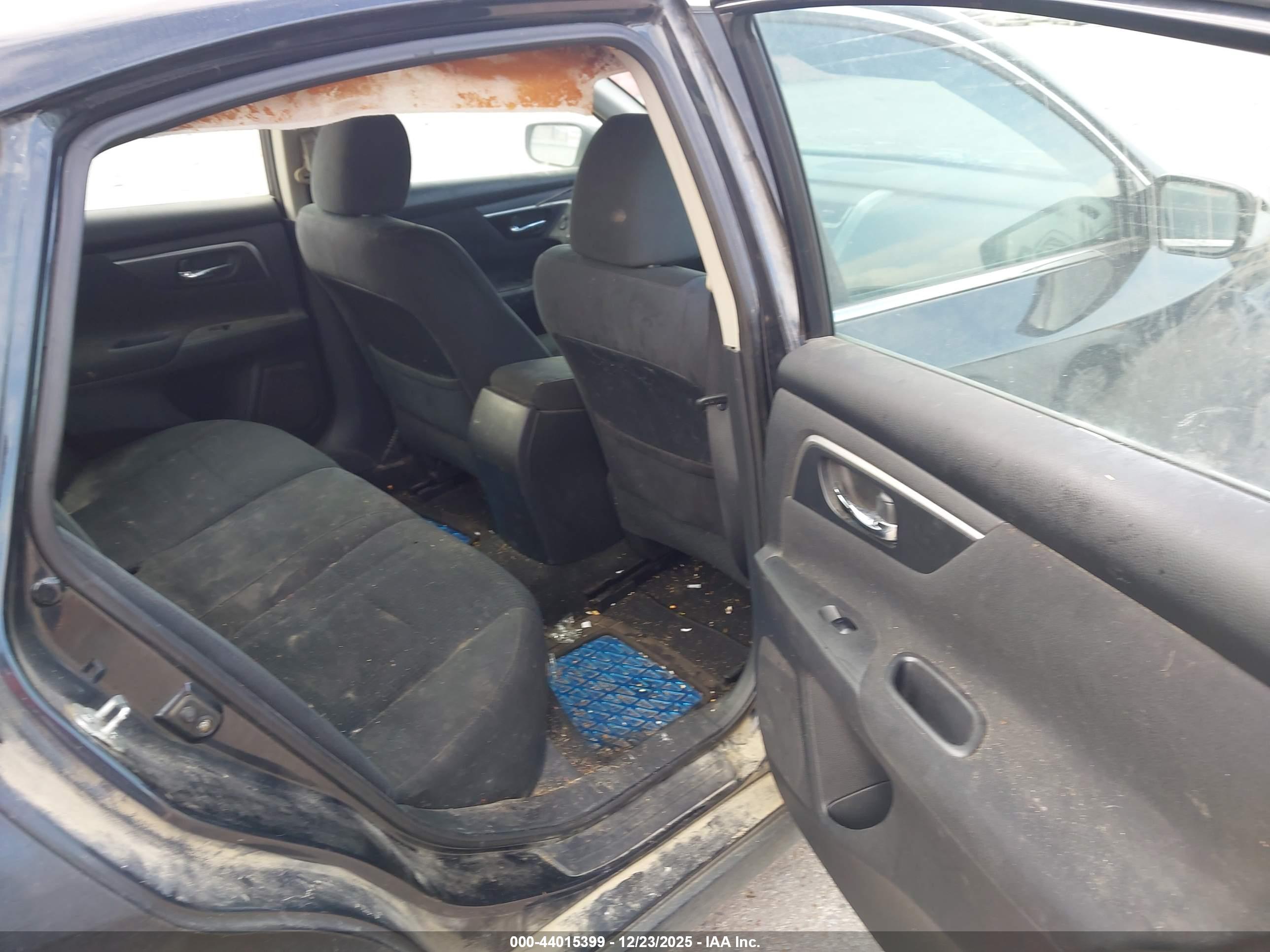 NISSAN ALTIMA image 8