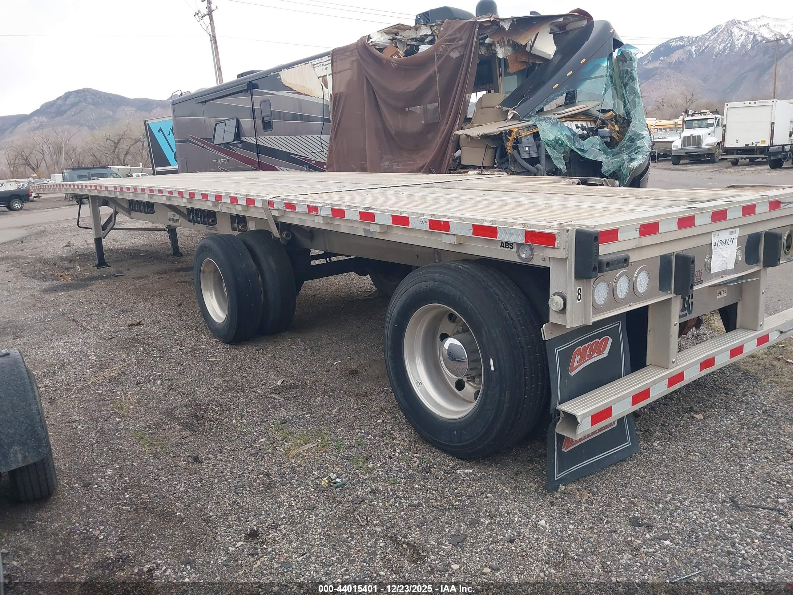 REITNOUER TRAILER image 3