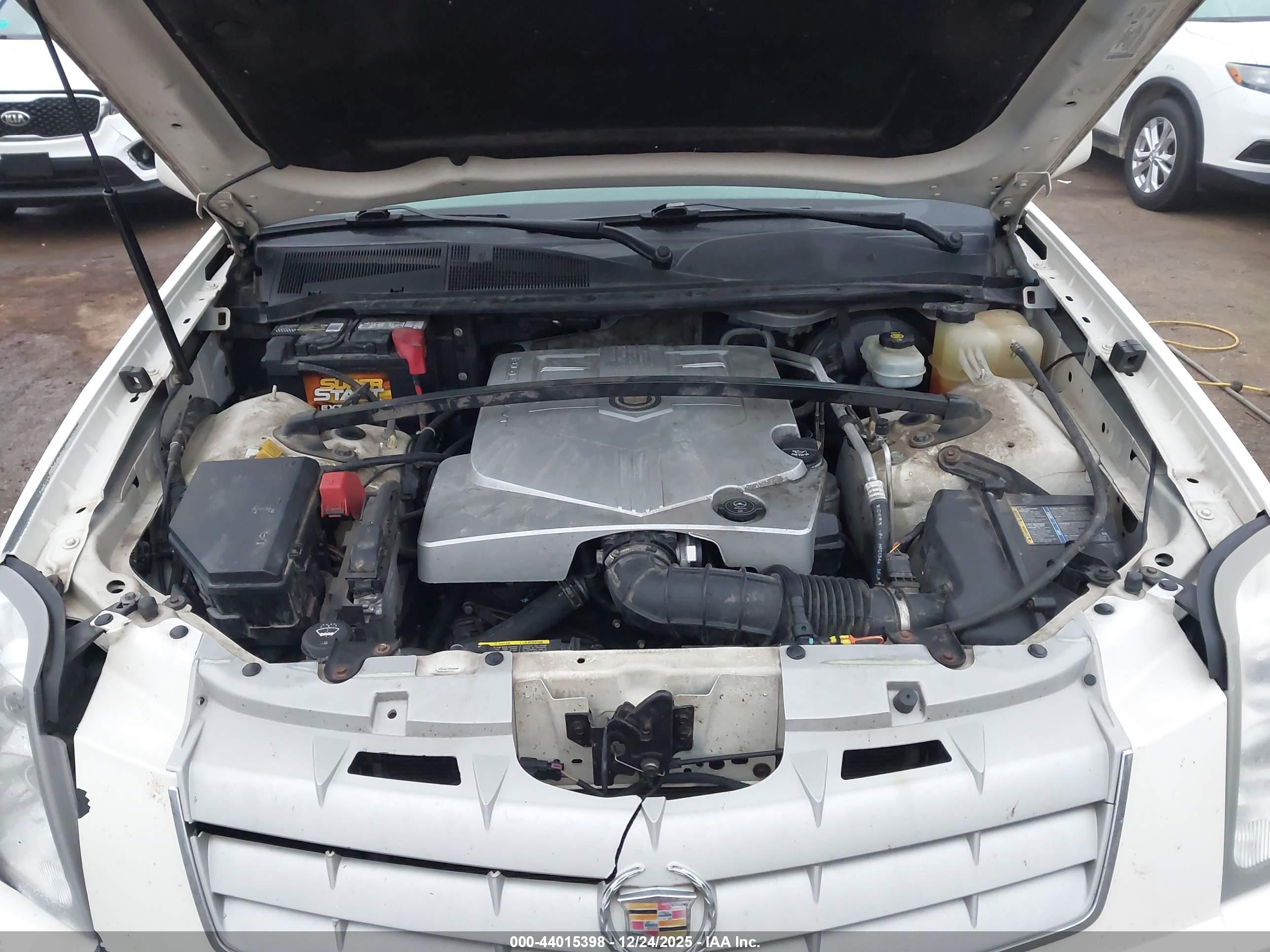 CADILLAC SRX image 10