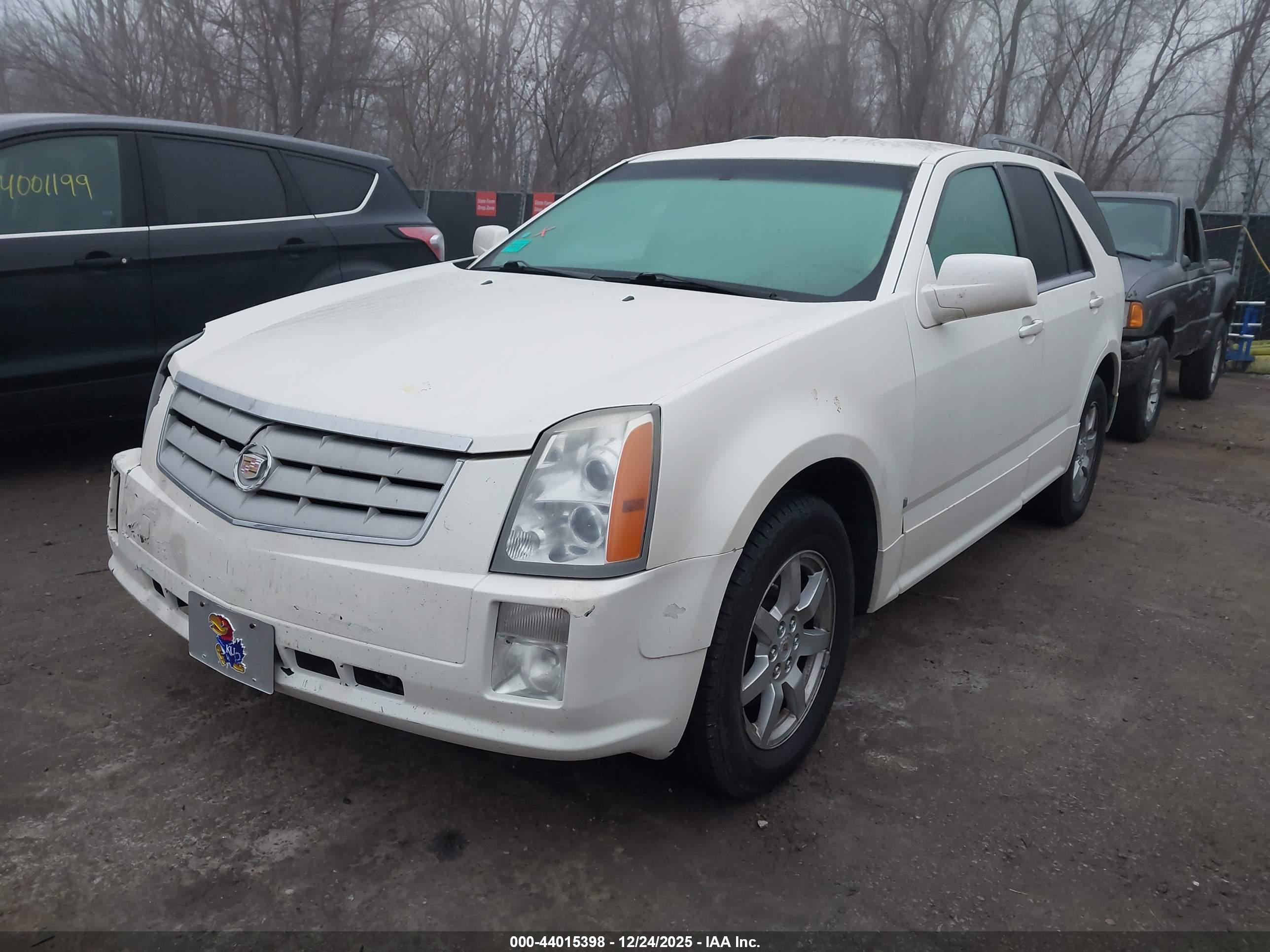 CADILLAC SRX image 2