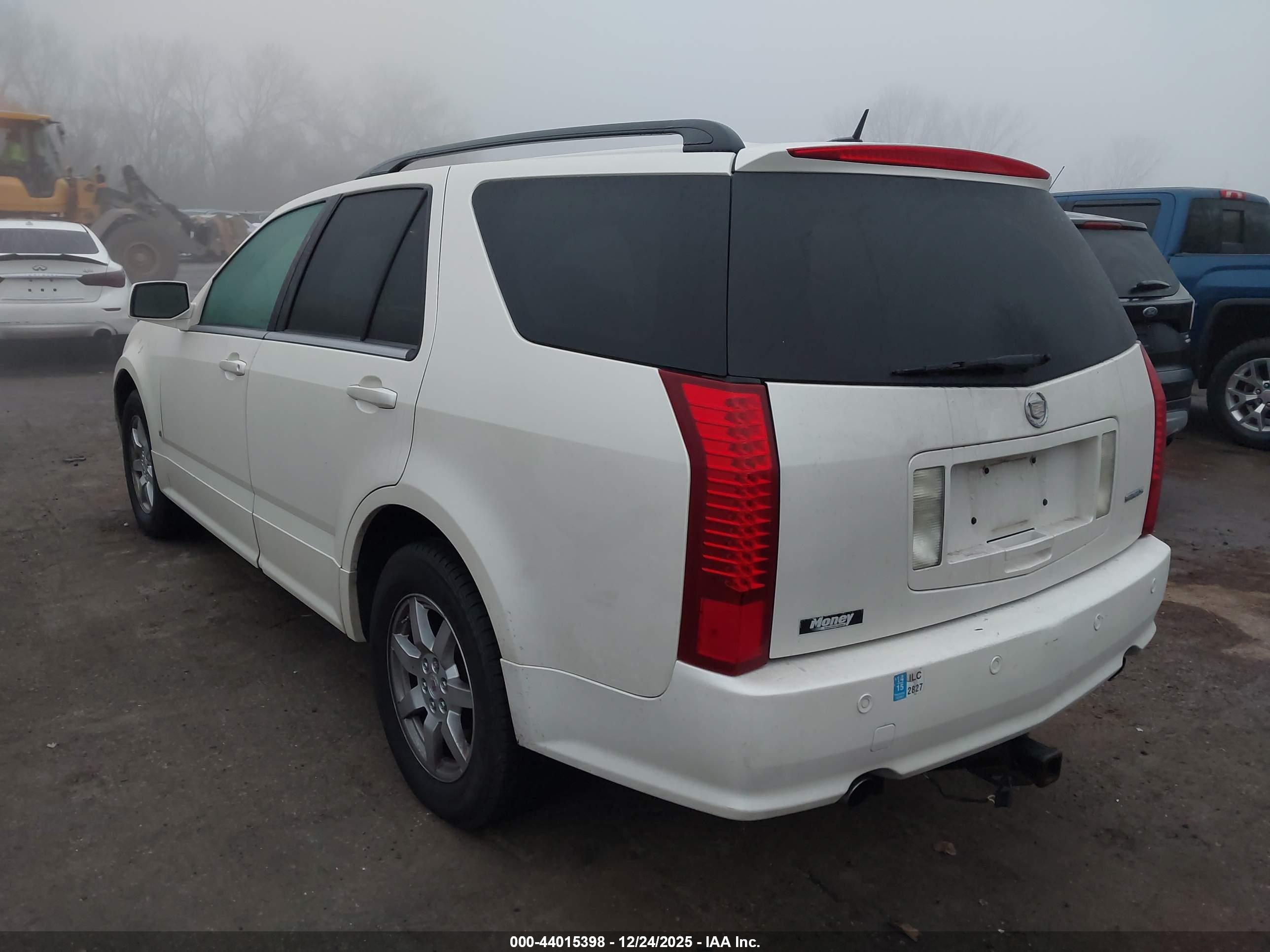 CADILLAC SRX image 3