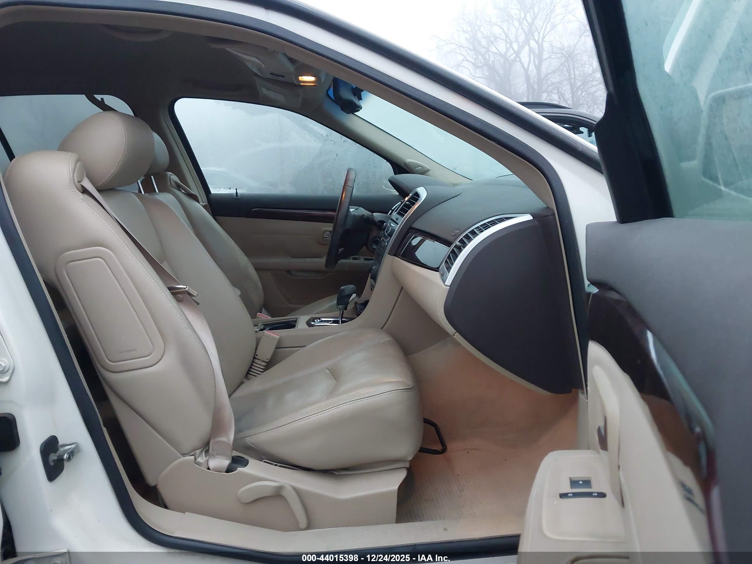 CADILLAC SRX image 5