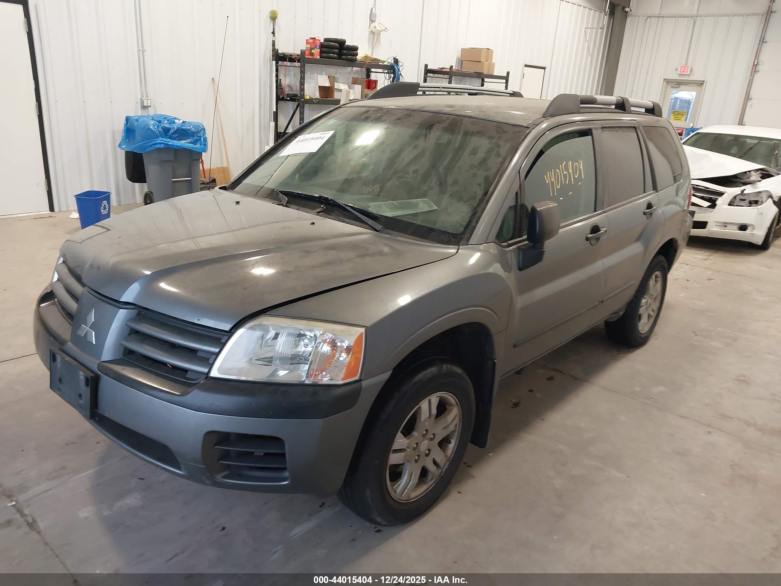 MITSUBISHI ENDEAVOR image 2