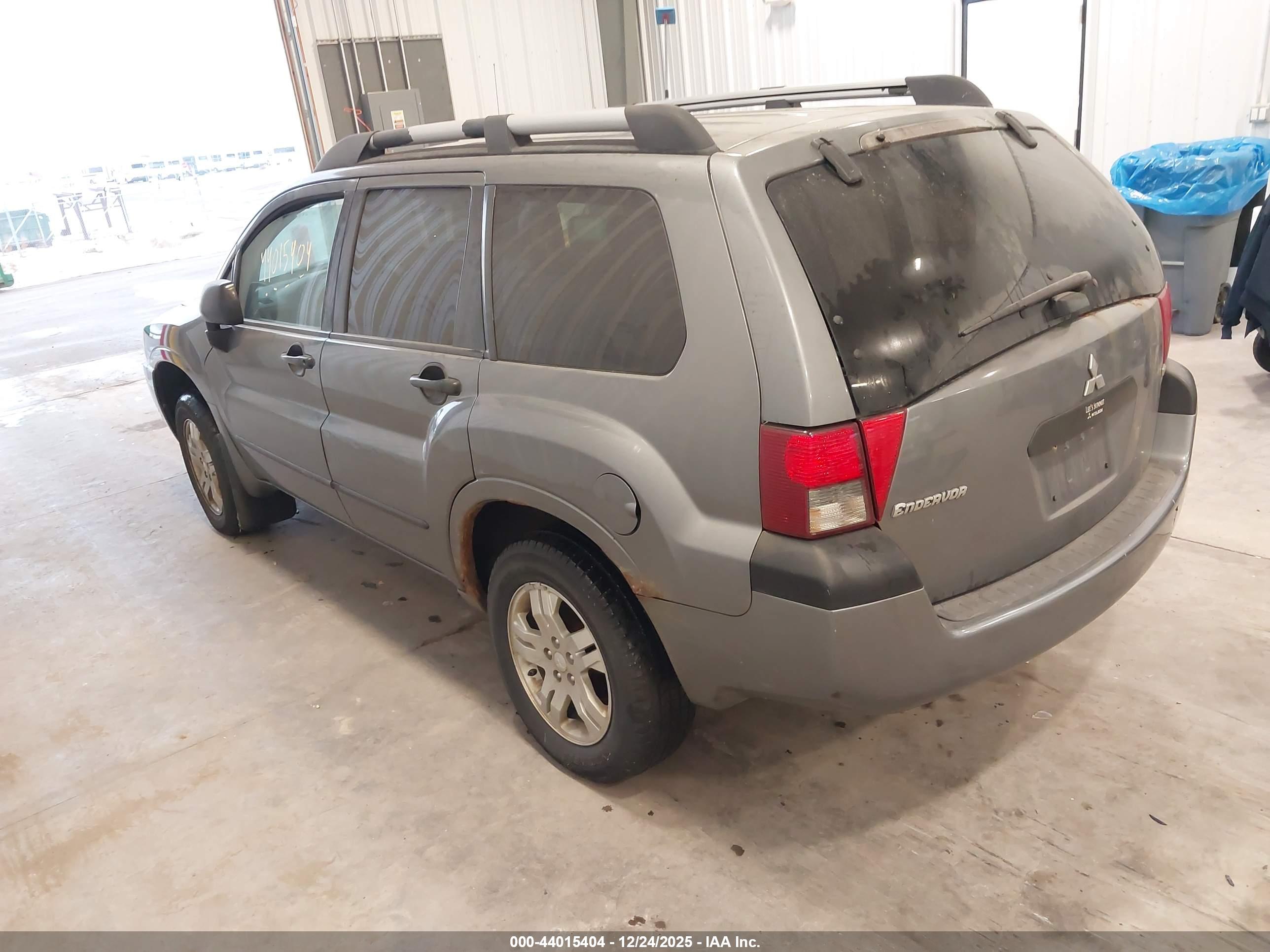 MITSUBISHI ENDEAVOR image 3