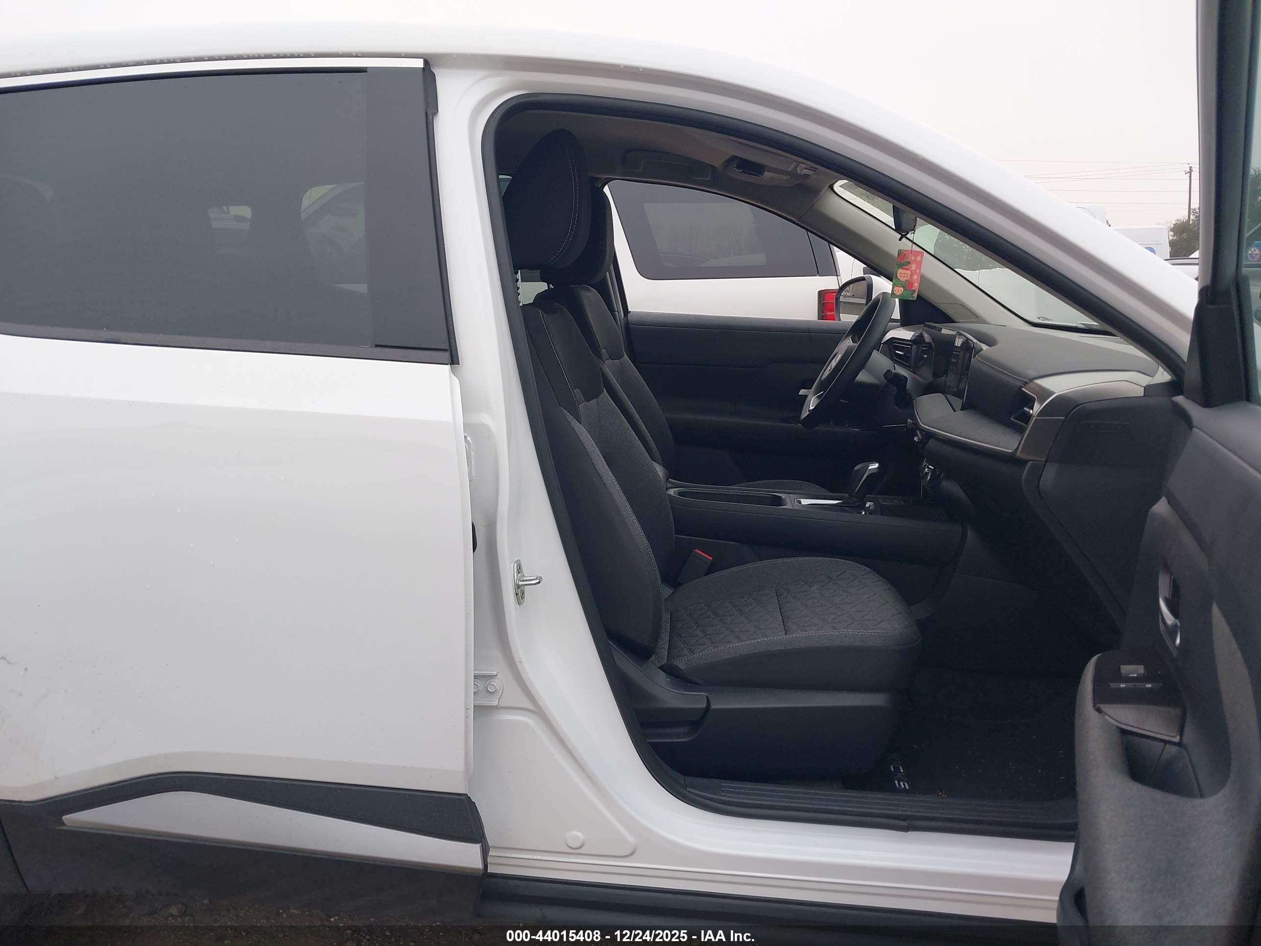 NISSAN KICKS image 5