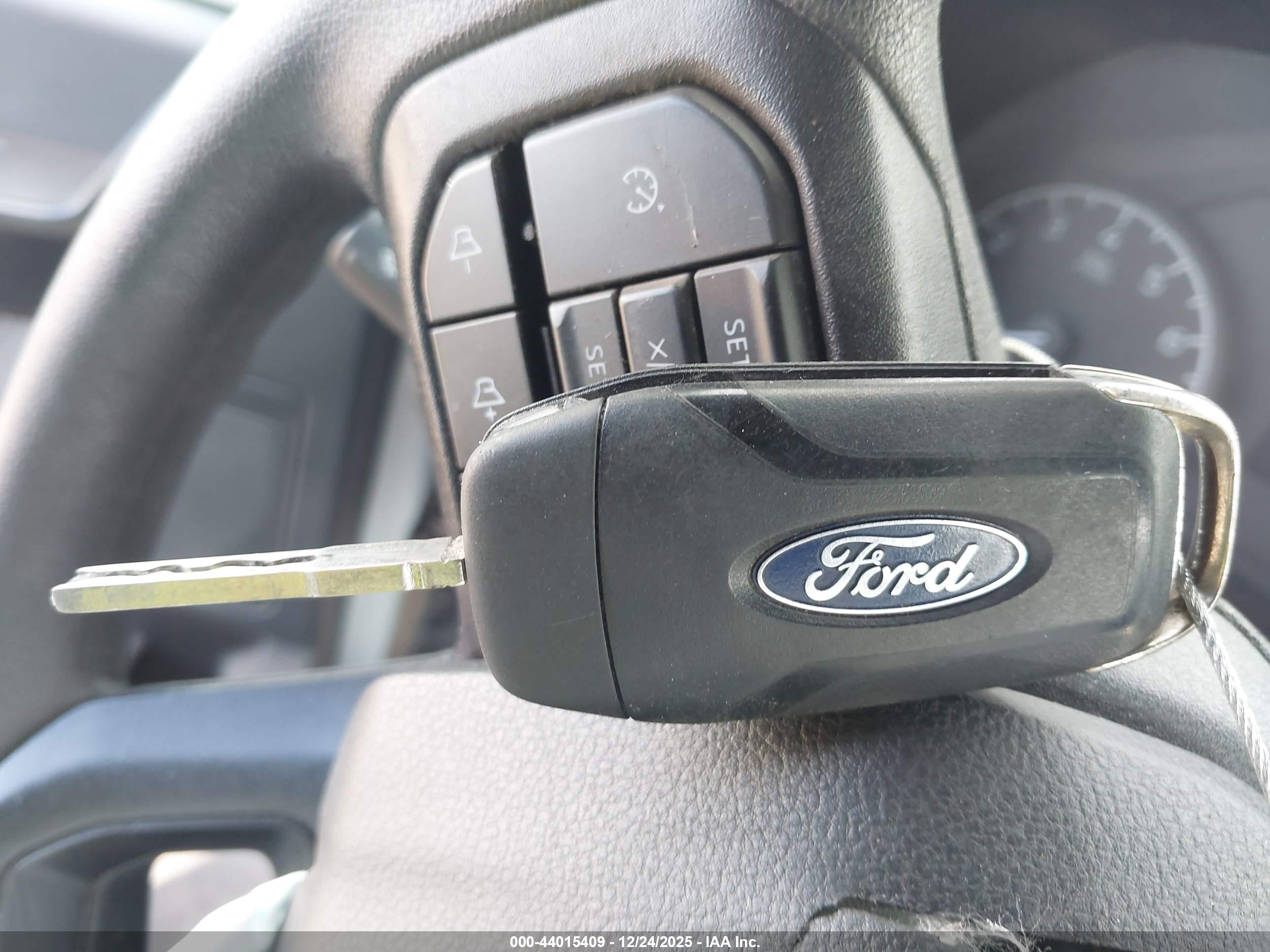 FORD F-150 image 11