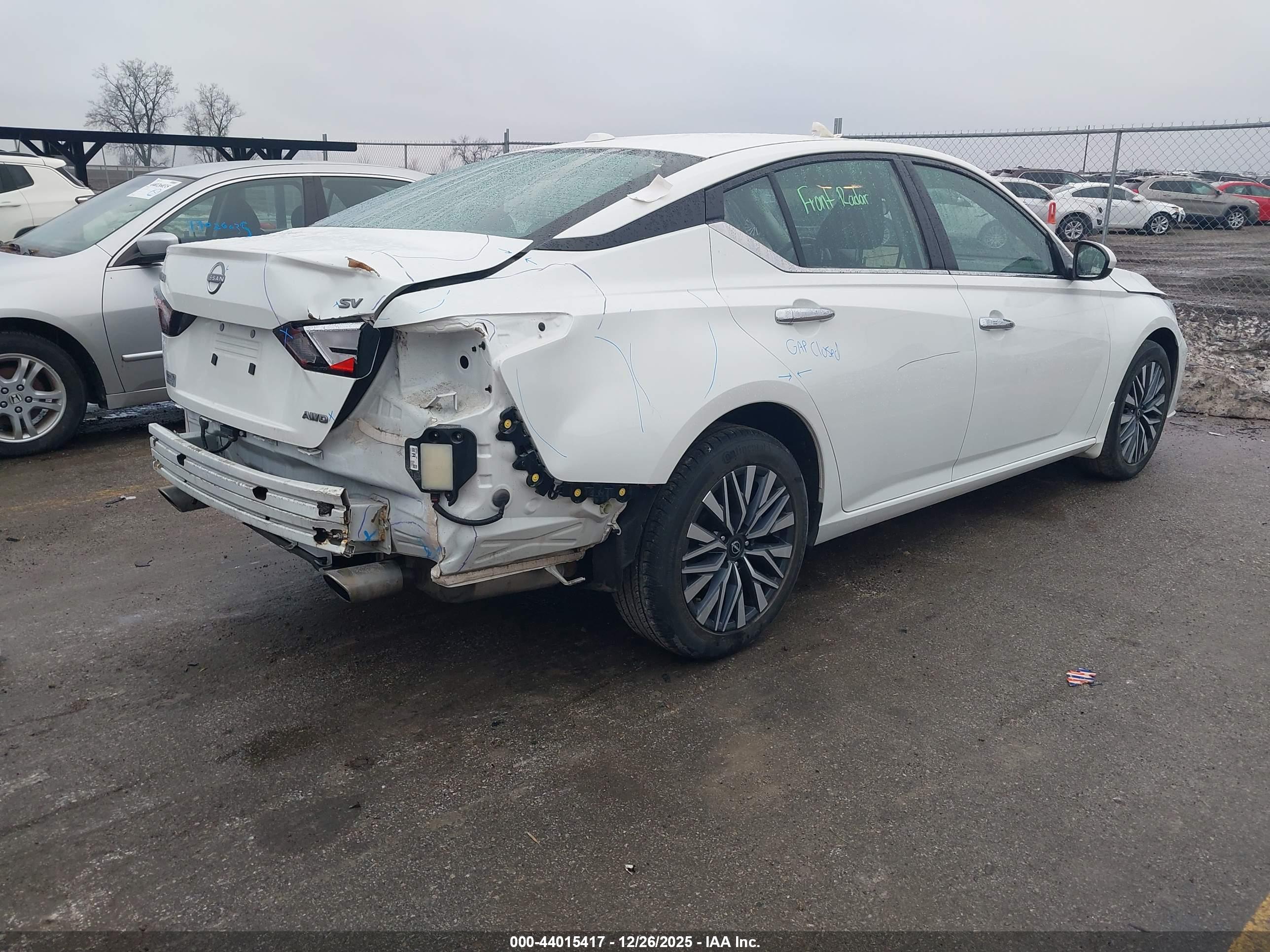 NISSAN ALTIMA image 4