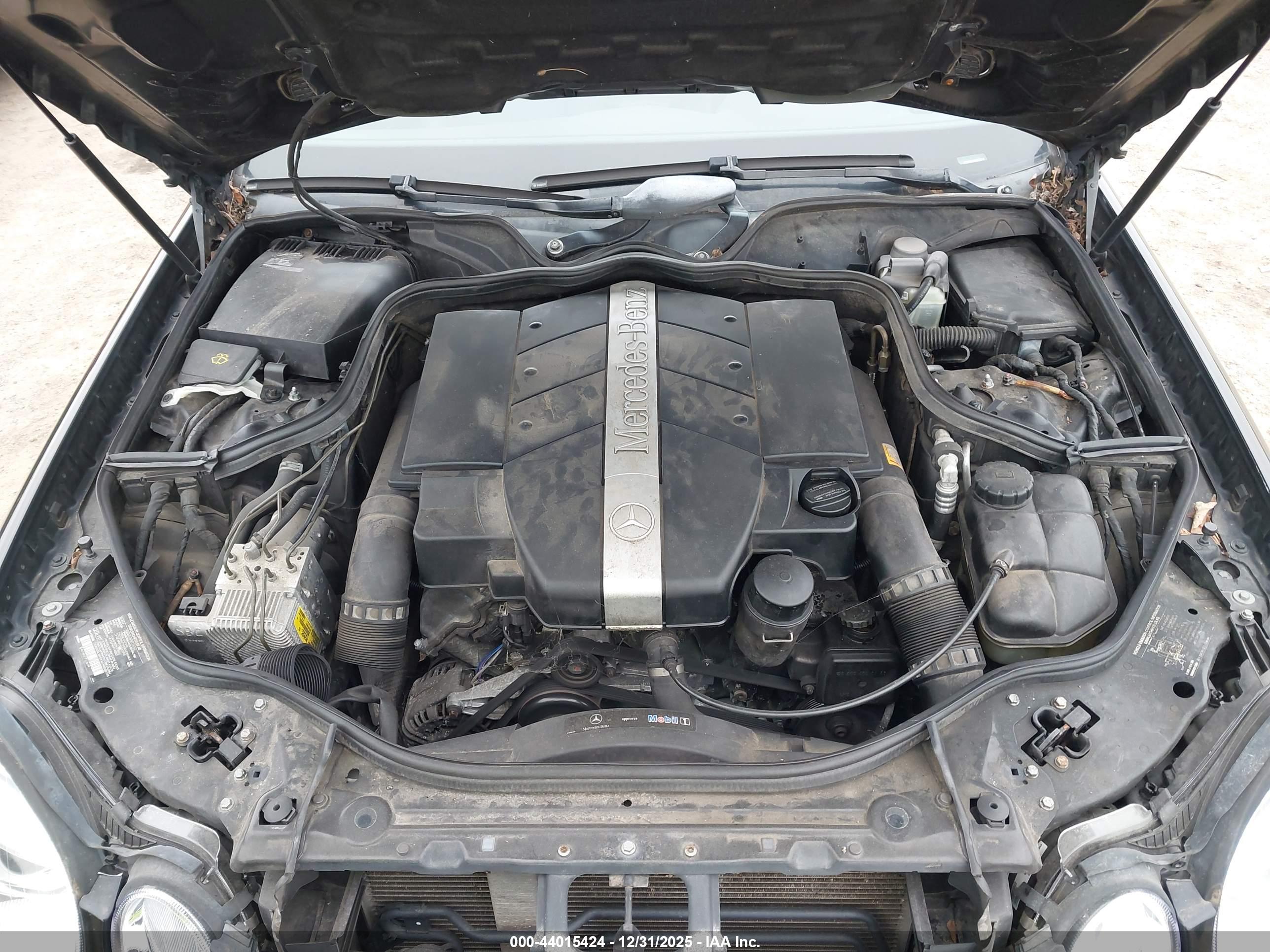MERCEDES-BENZ E image 10
