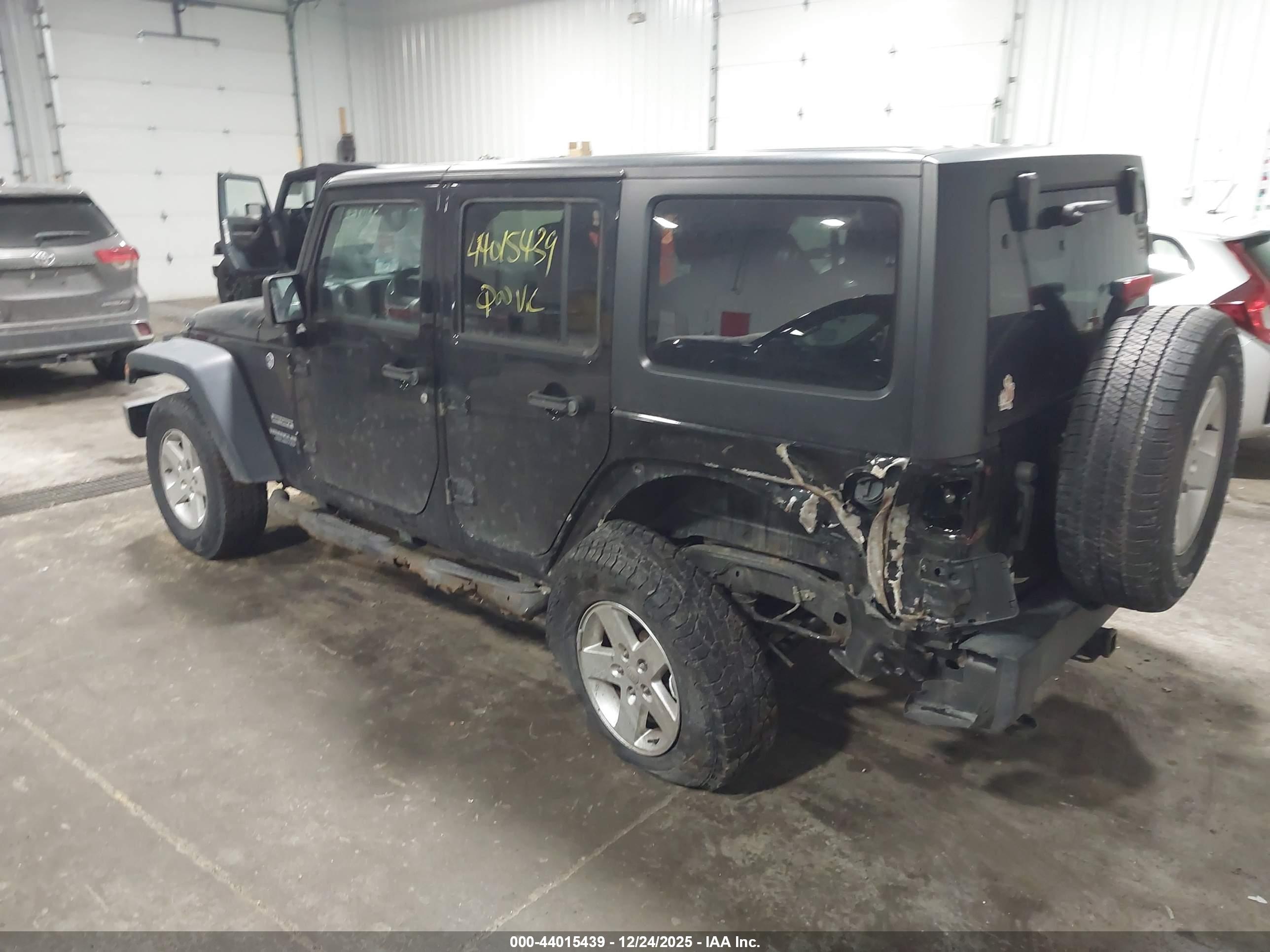JEEP WRANGLER image 3