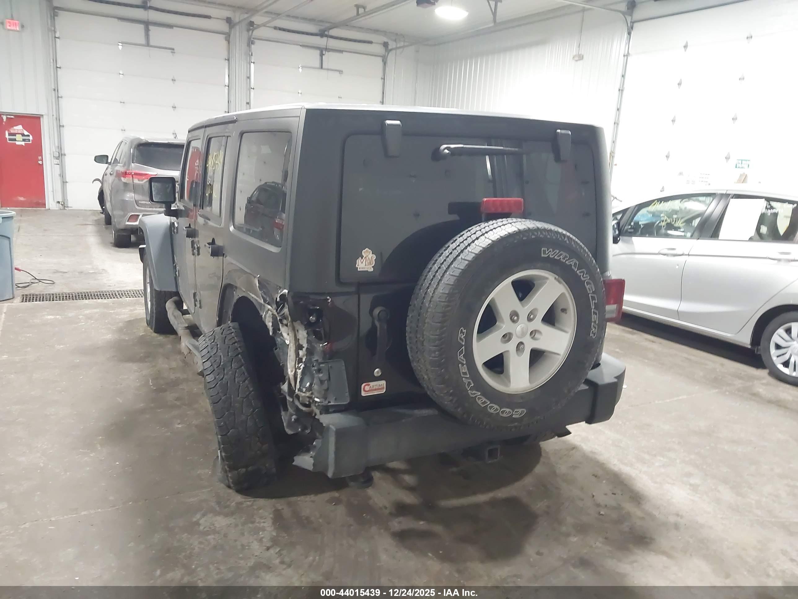 JEEP WRANGLER image 6