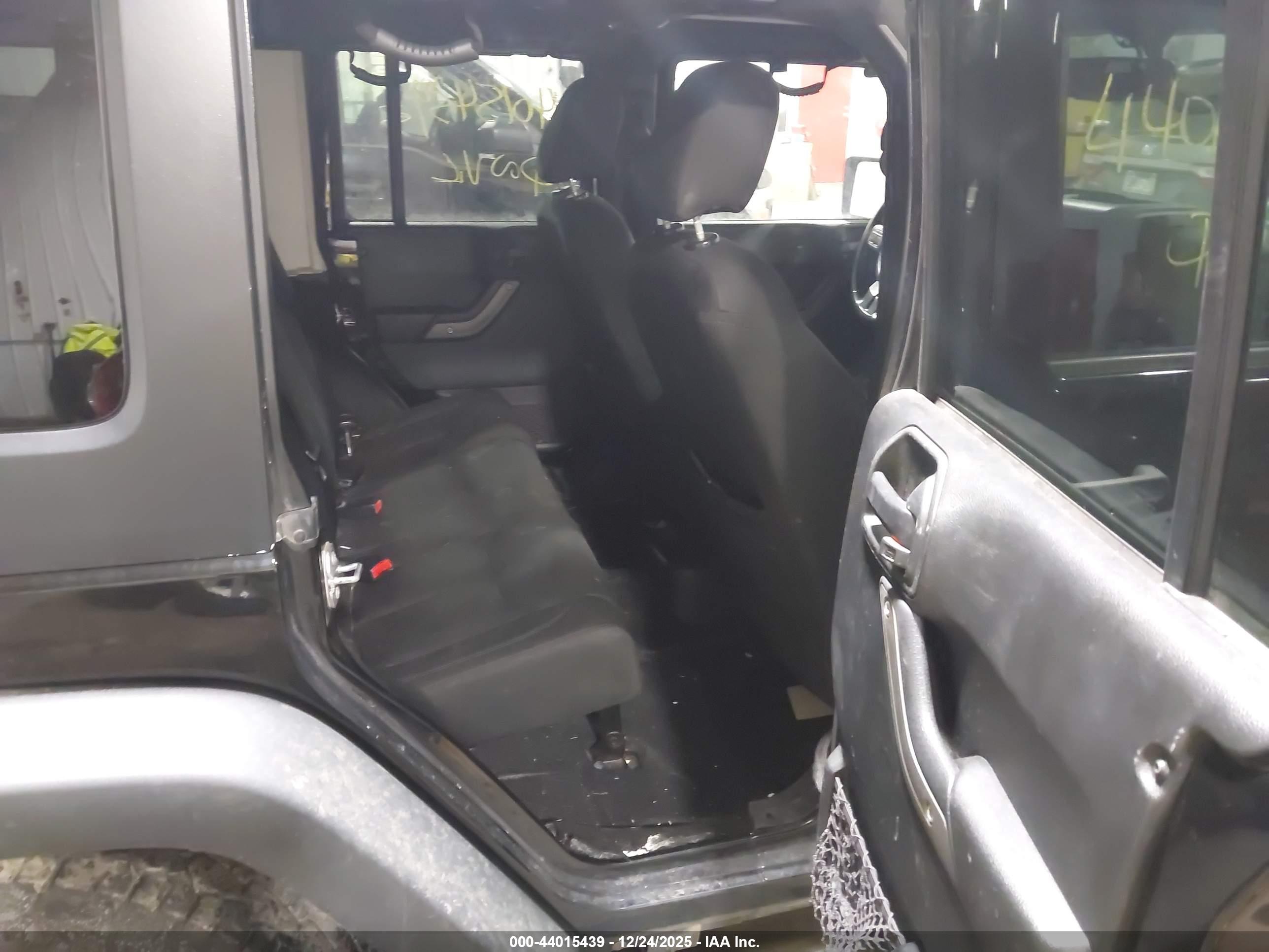 JEEP WRANGLER image 8