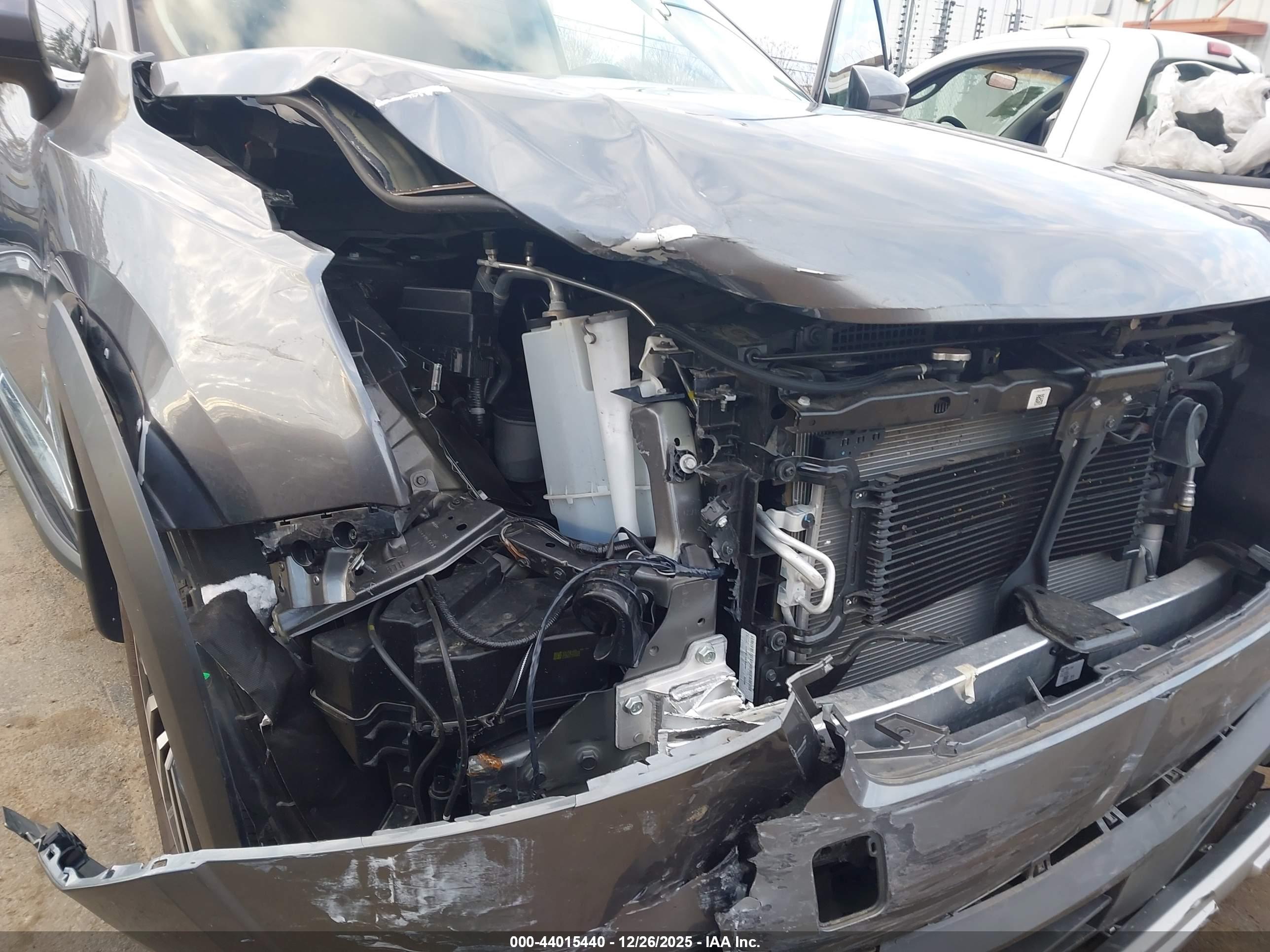 NISSAN PATHFINDER image 6