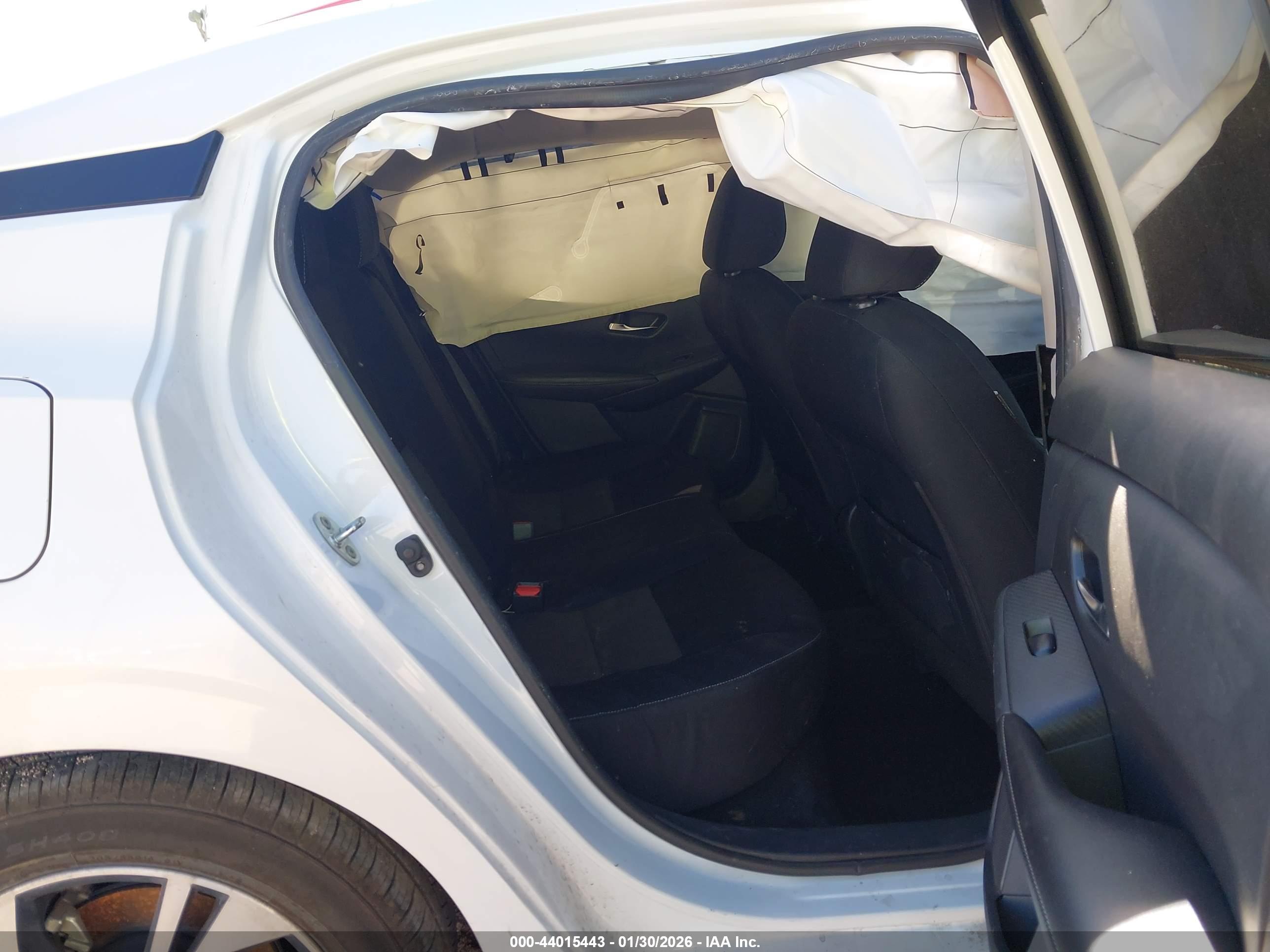 NISSAN SENTRA image 8