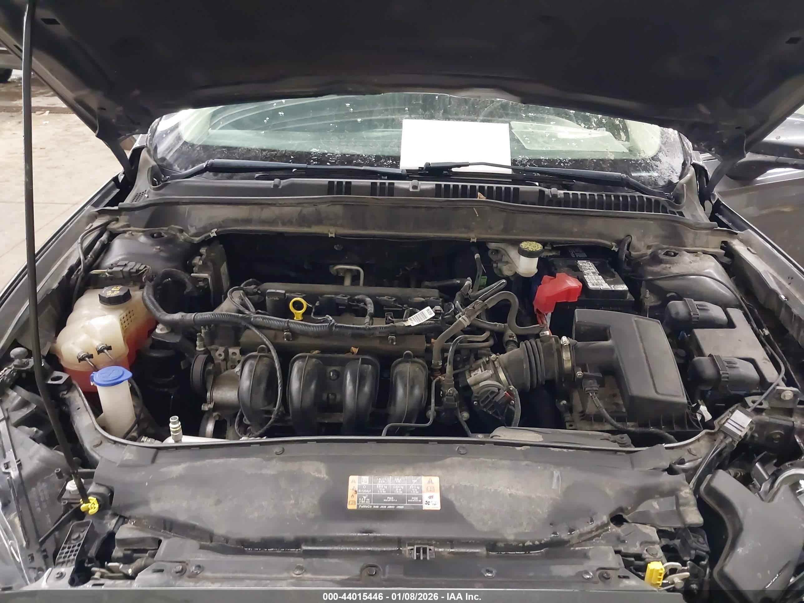 FORD FUSION image 10