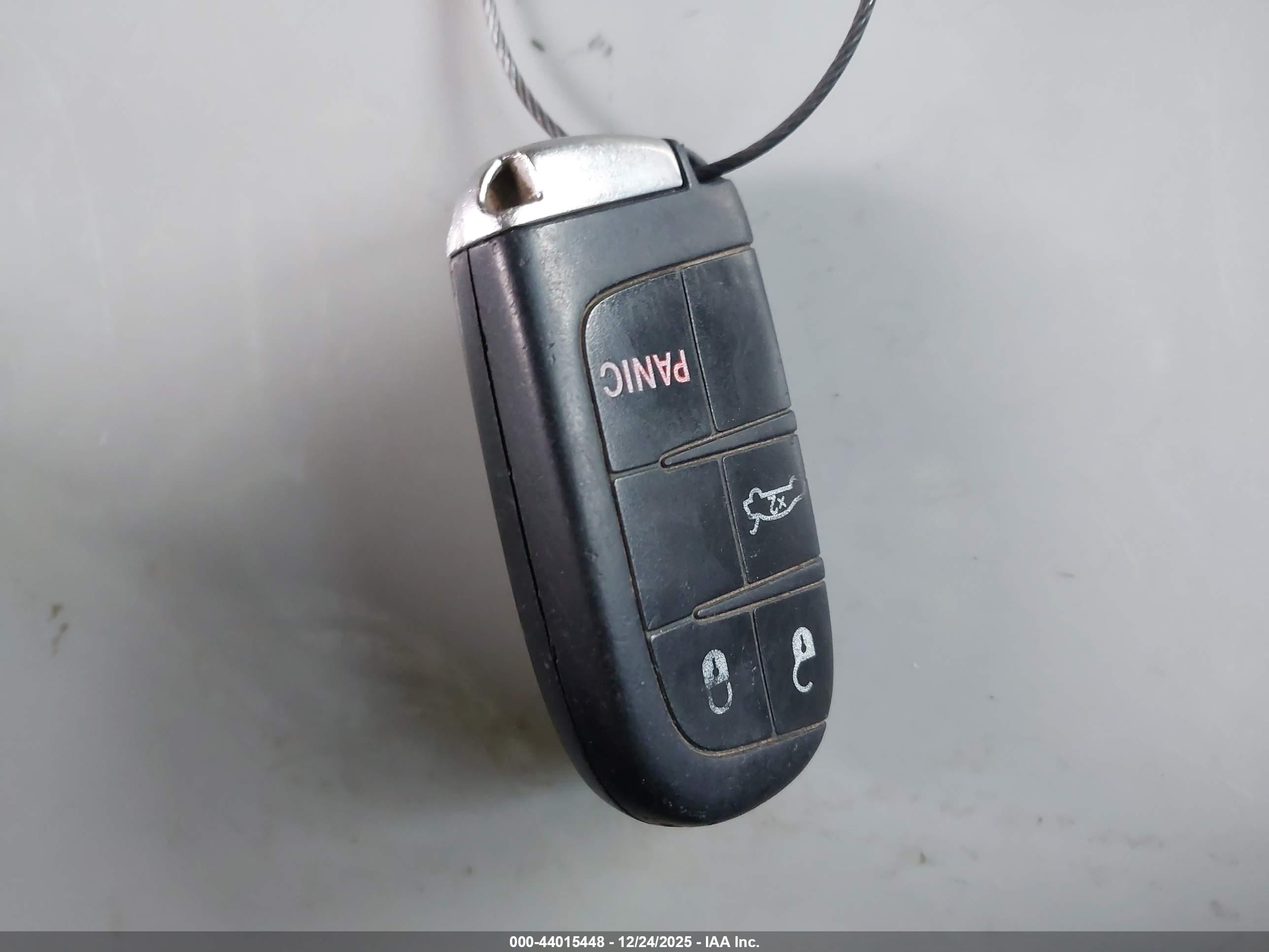 DODGE CHALLENGER image 11