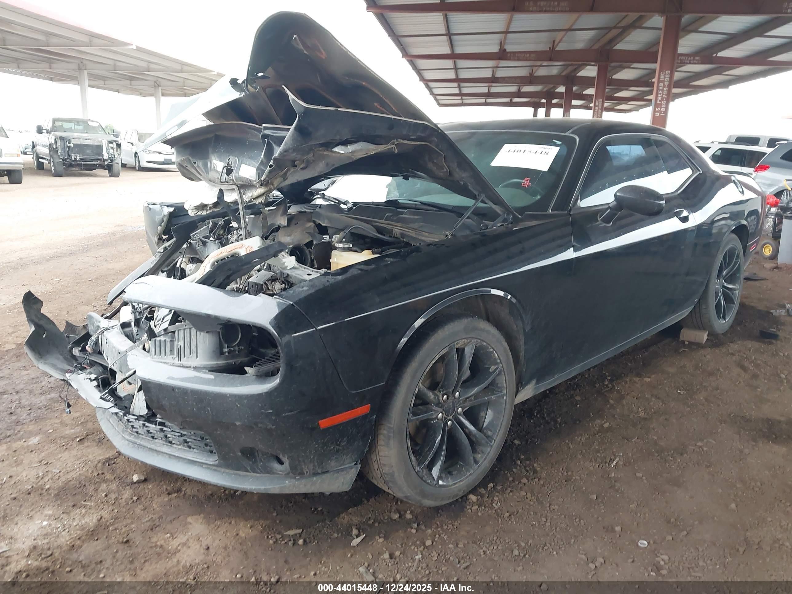 DODGE CHALLENGER image 2