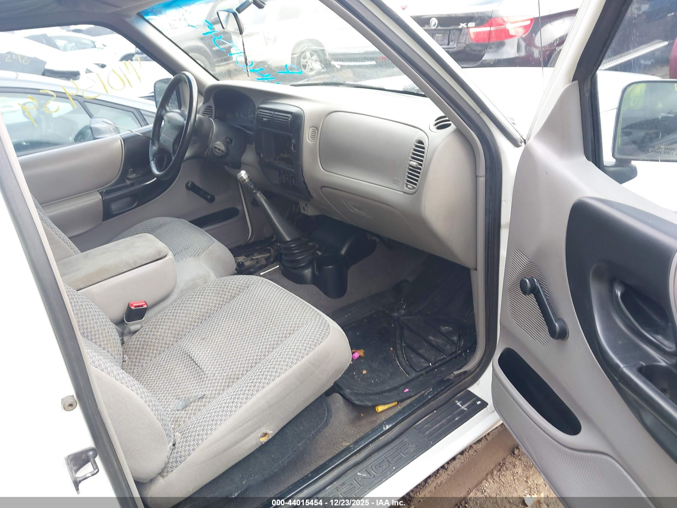 FORD RANGER image 5