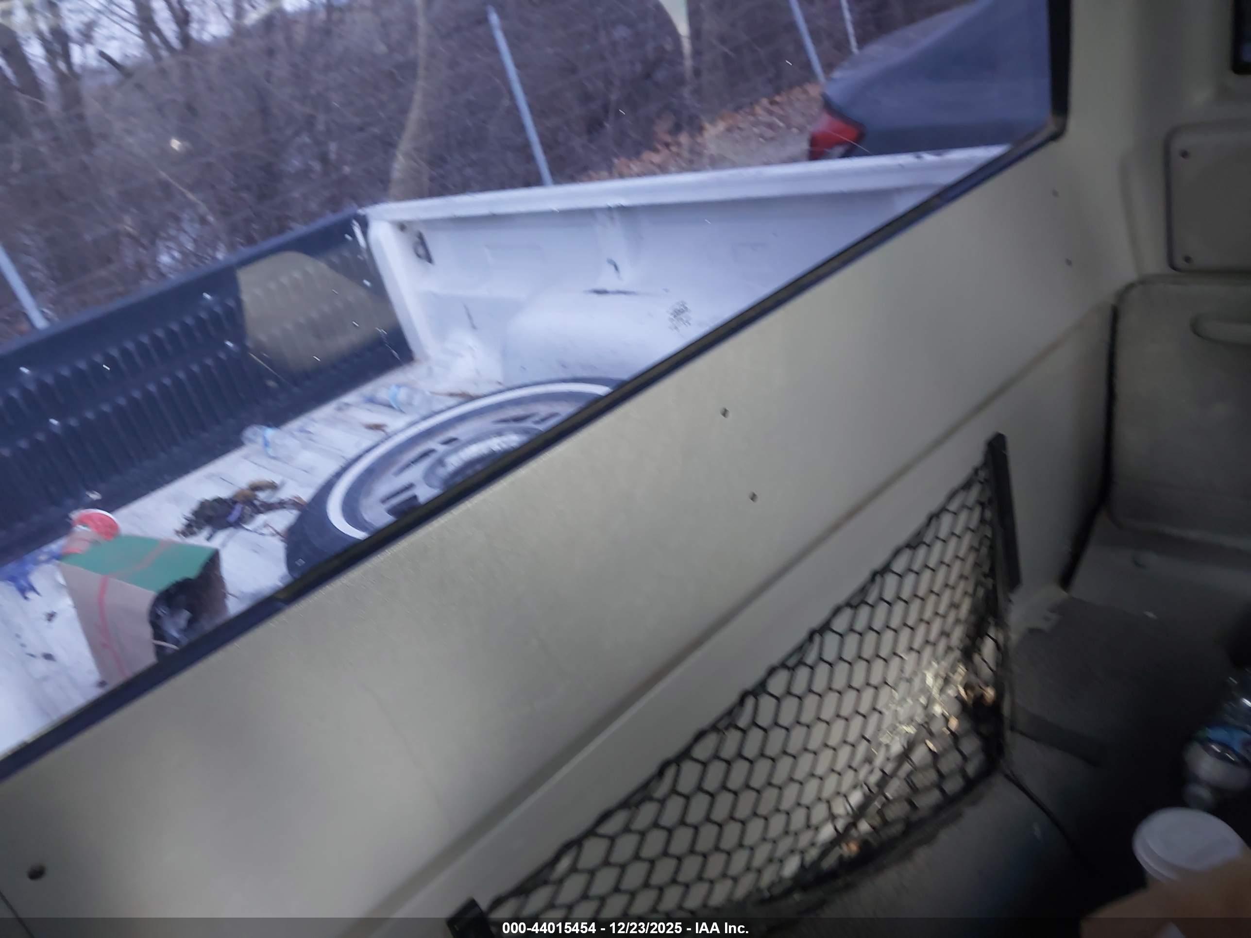 FORD RANGER image 8