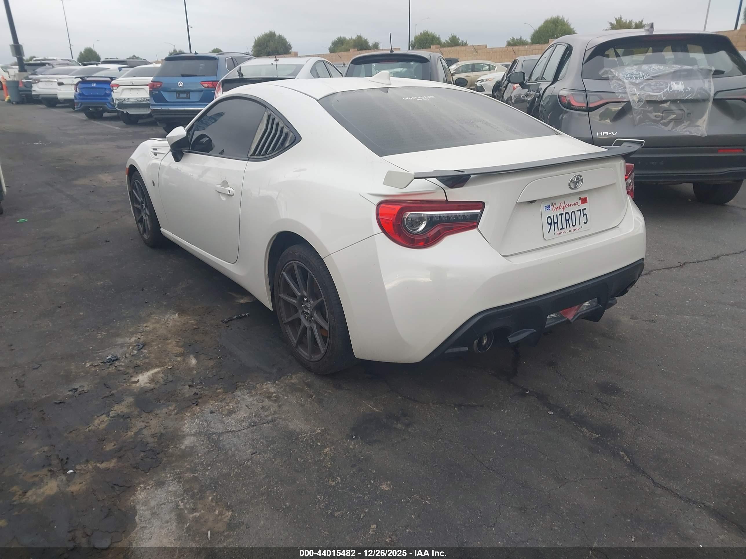TOYOTA 86 image 3