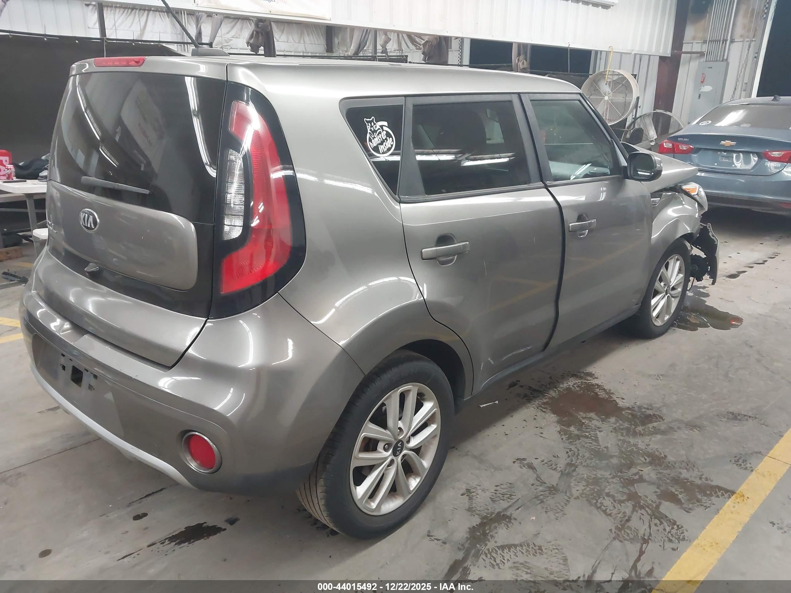 KIA SOUL image 4