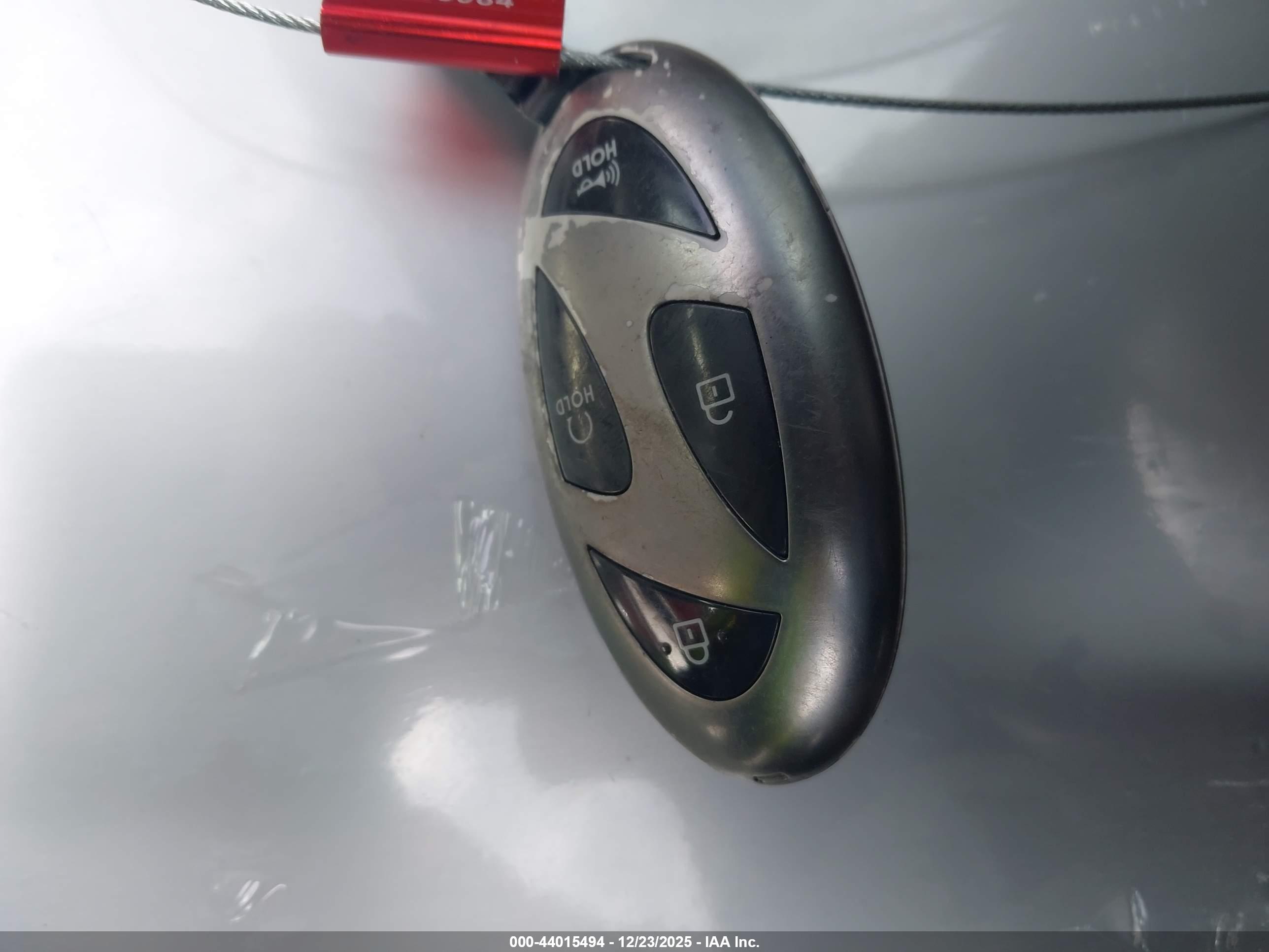 HYUNDAI KONA image 11