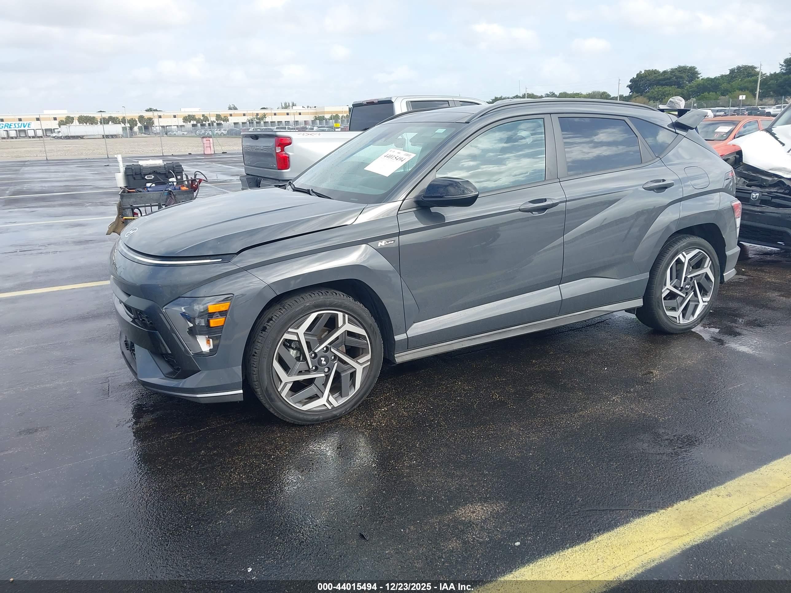 HYUNDAI KONA image 2