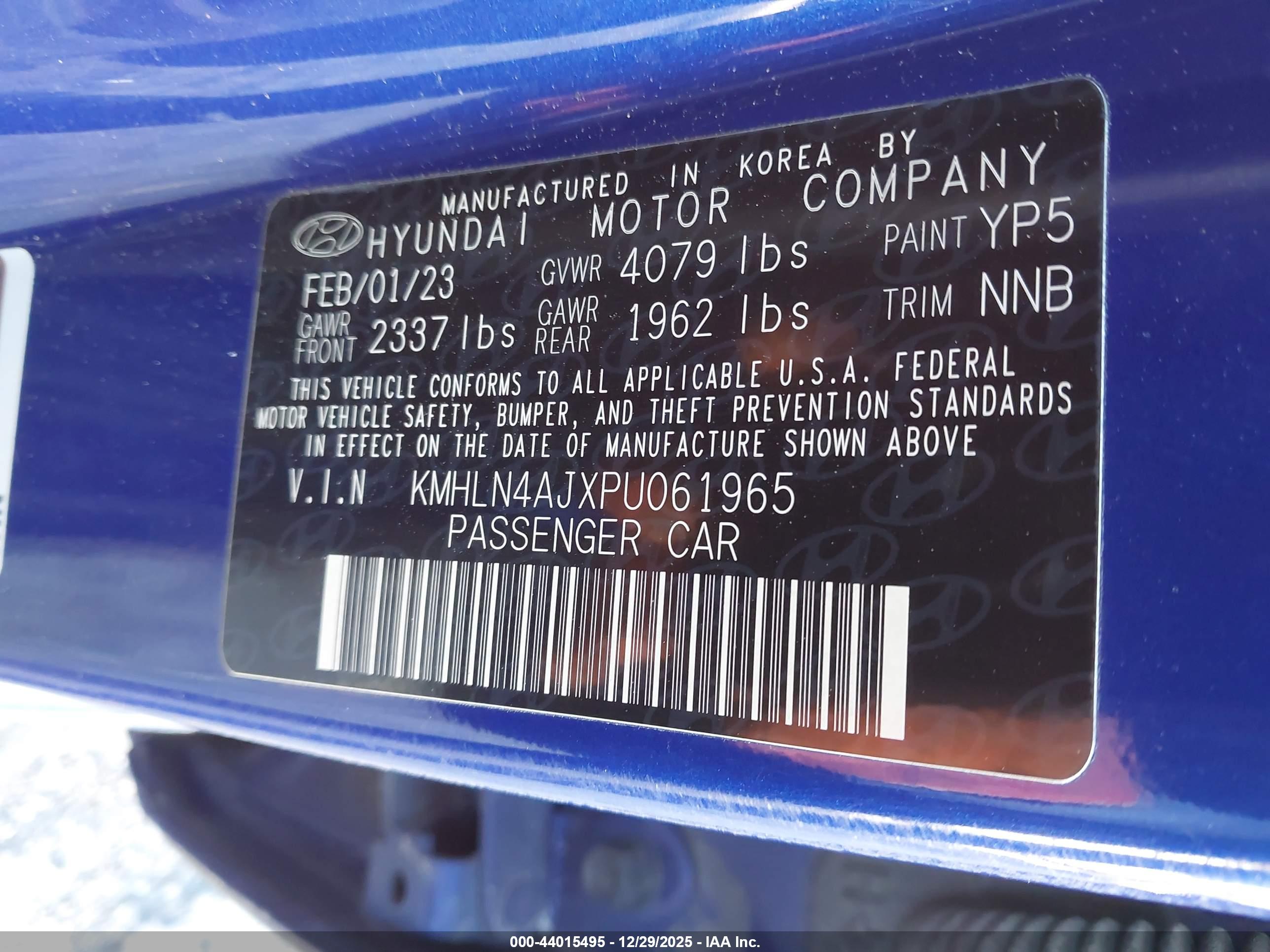 HYUNDAI ELANTRA image 9