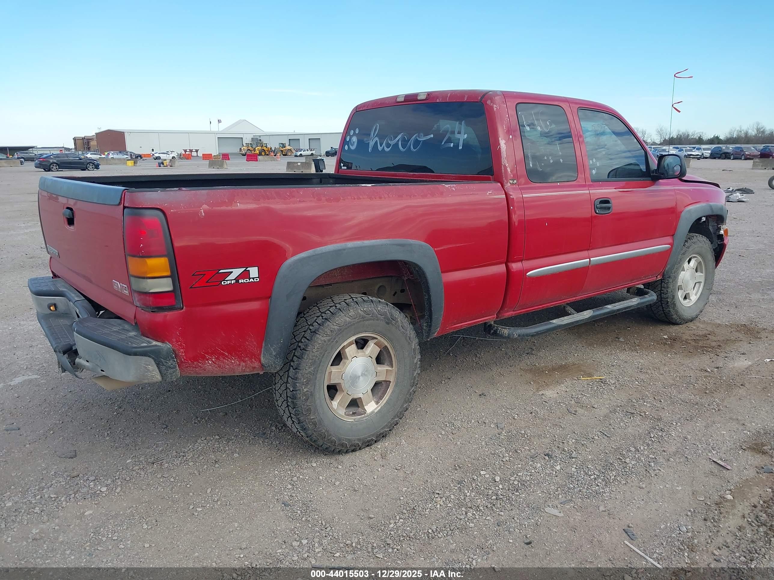 GMC SIERRA image 4