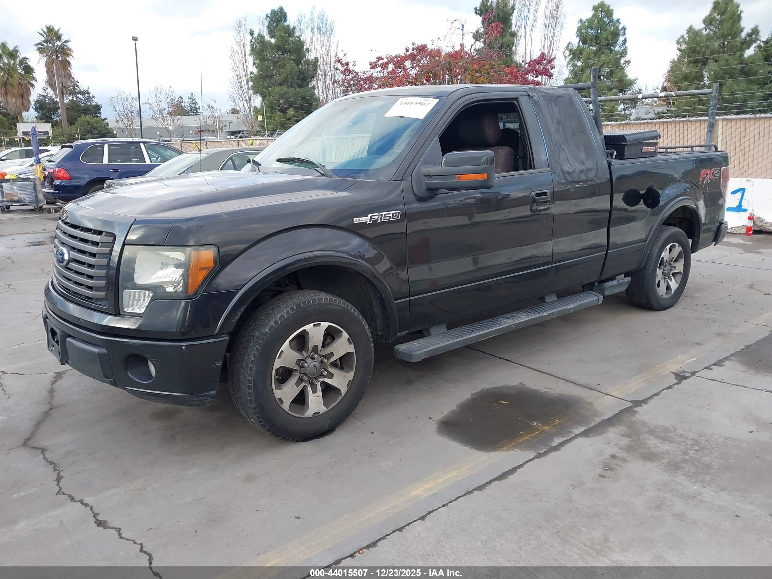 FORD F-150 image 2