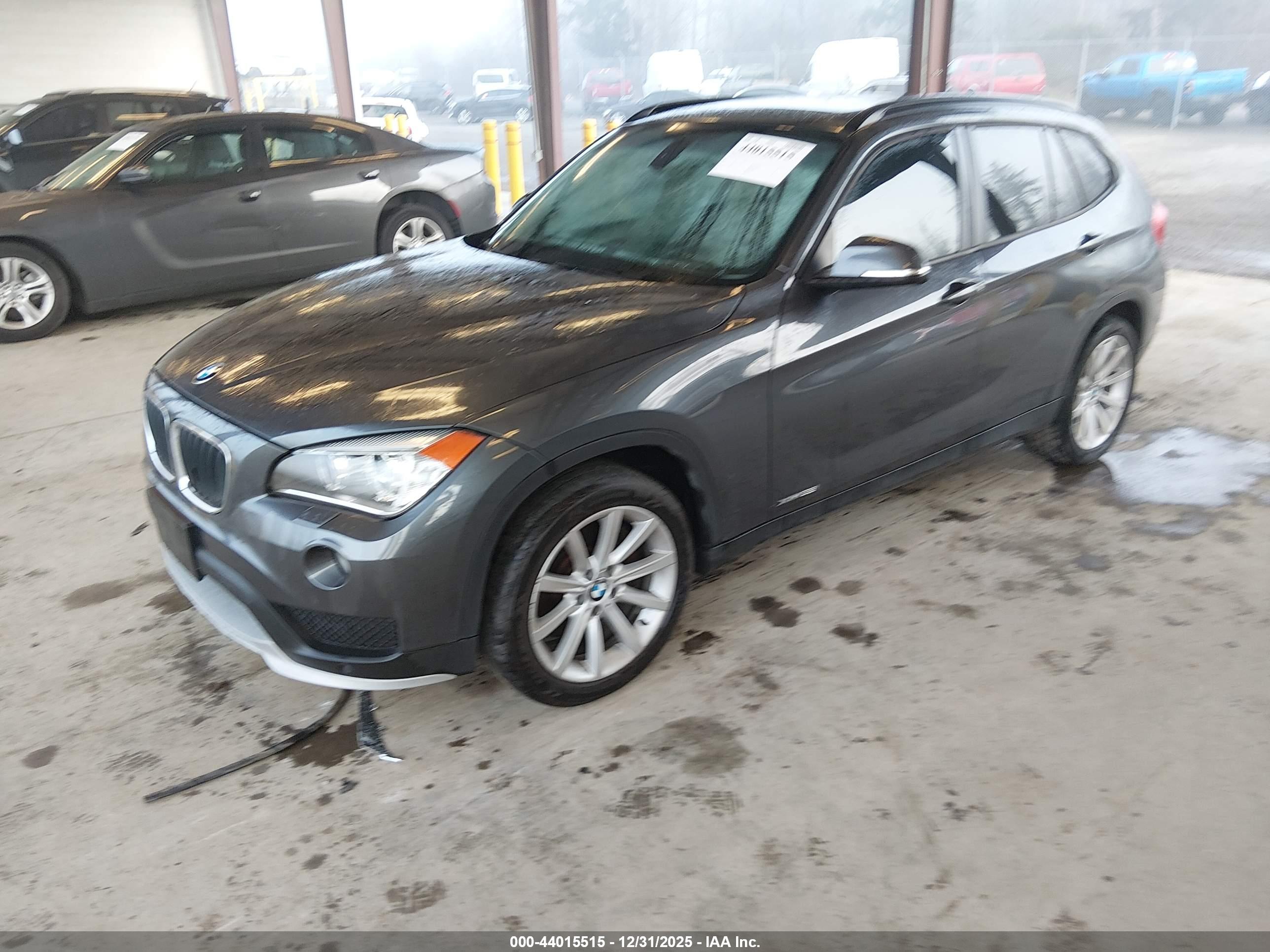 BMW X1 image 2