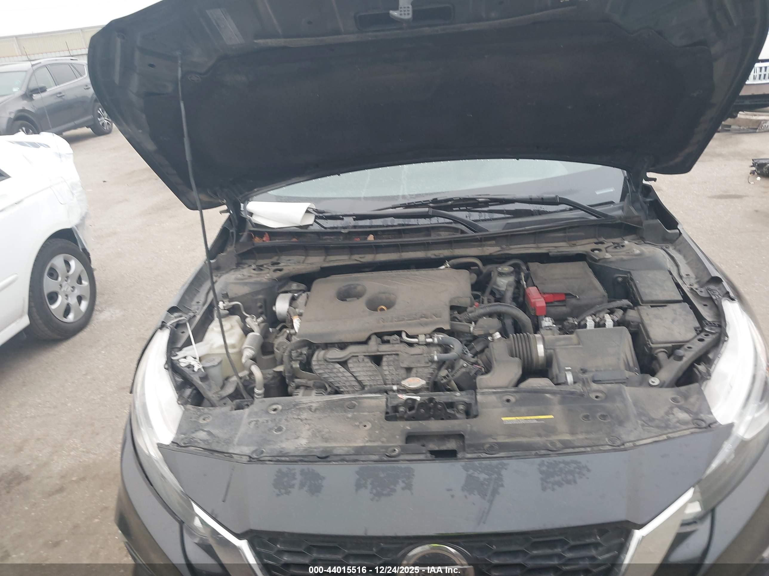 NISSAN ALTIMA image 10
