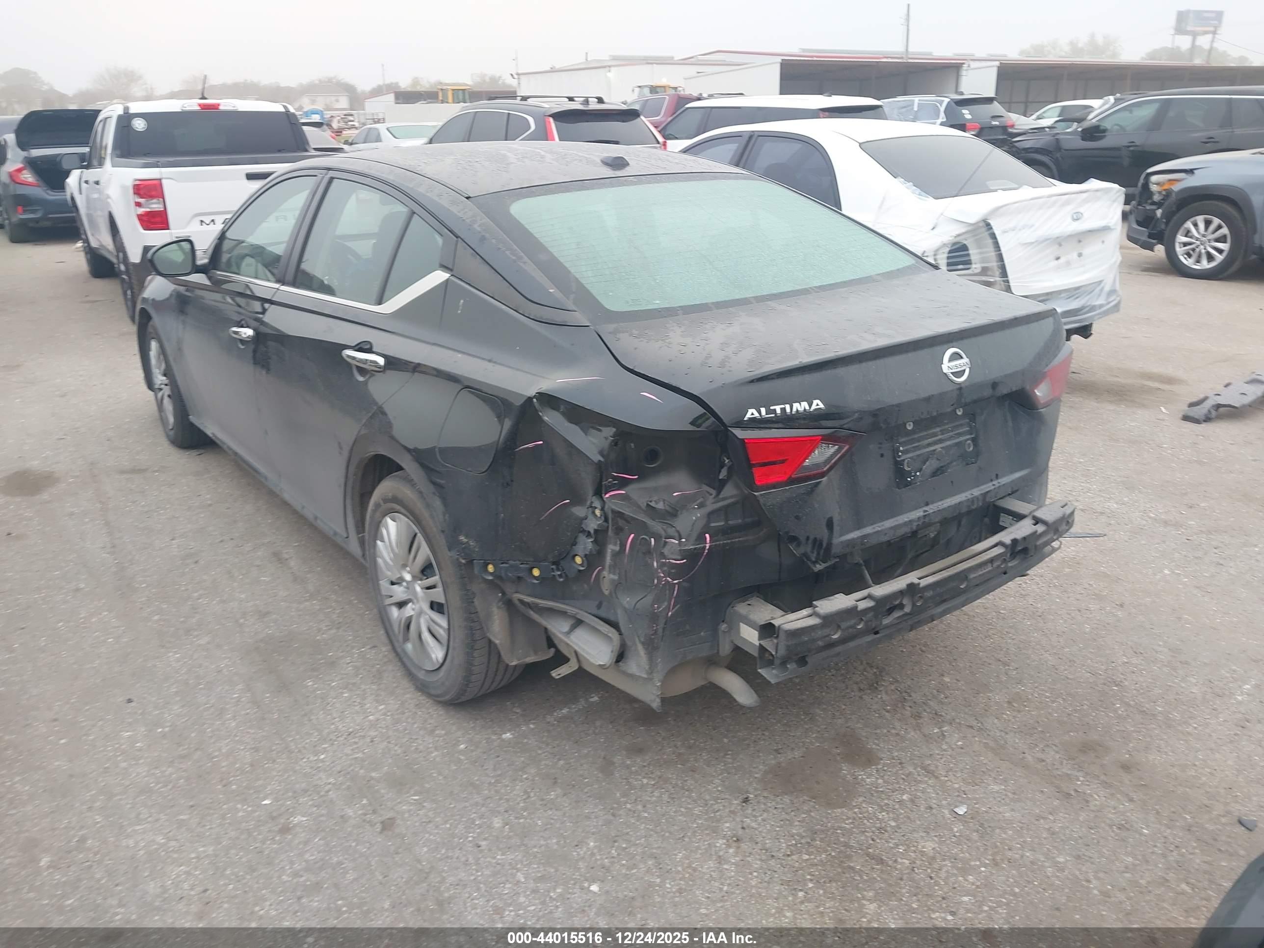 NISSAN ALTIMA image 3
