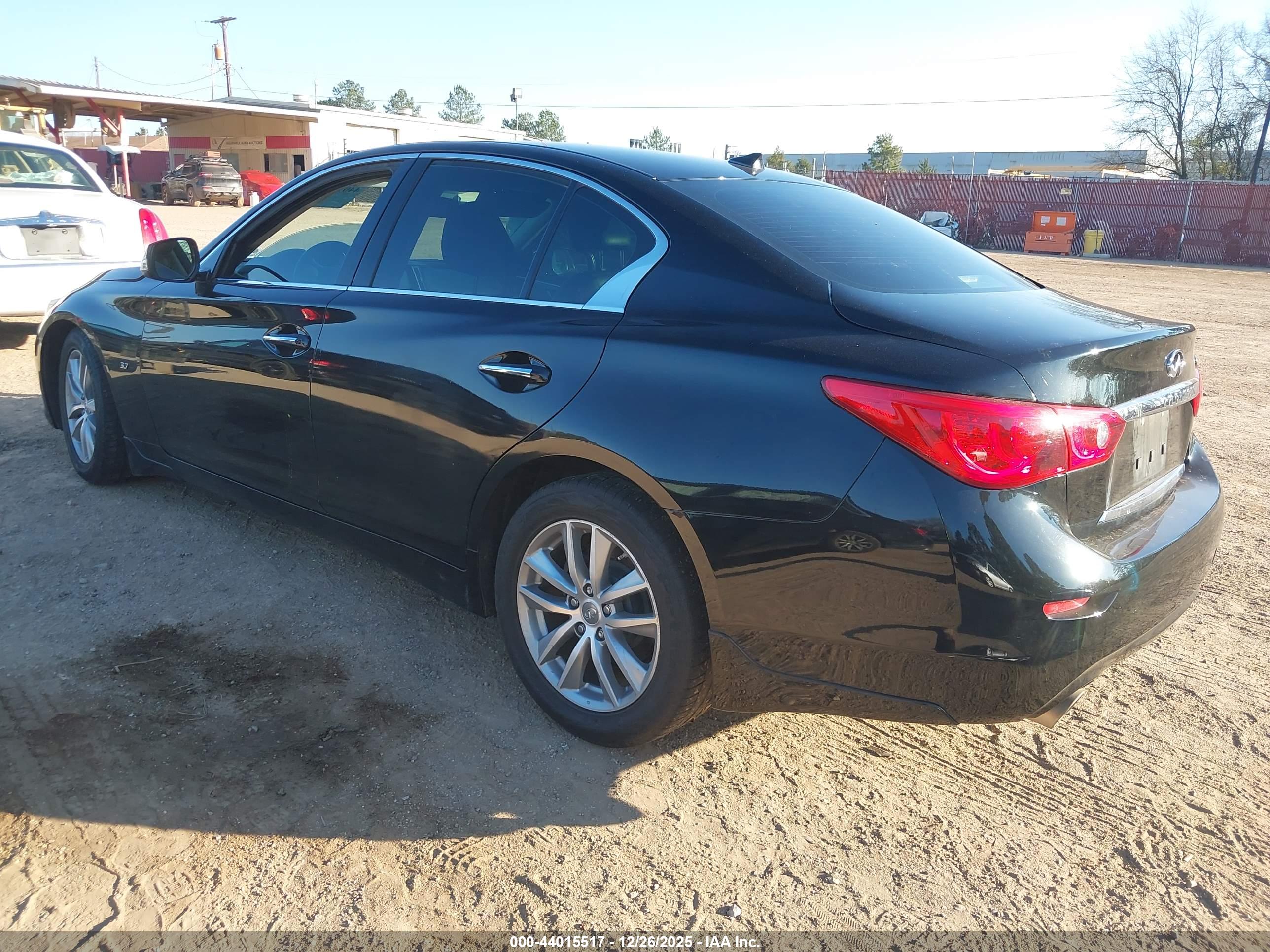 INFINITI Q50 image 3