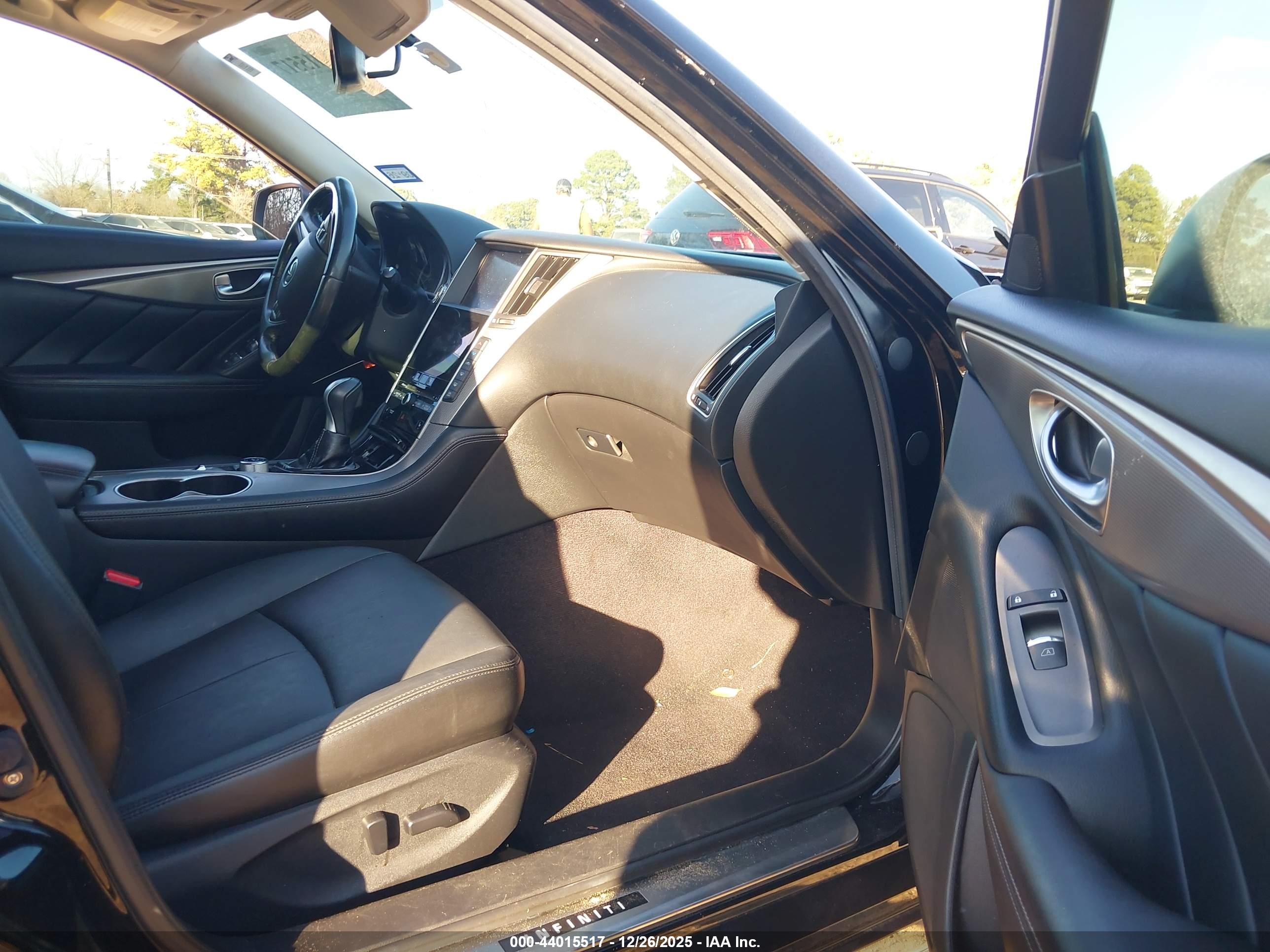 INFINITI Q50 image 5