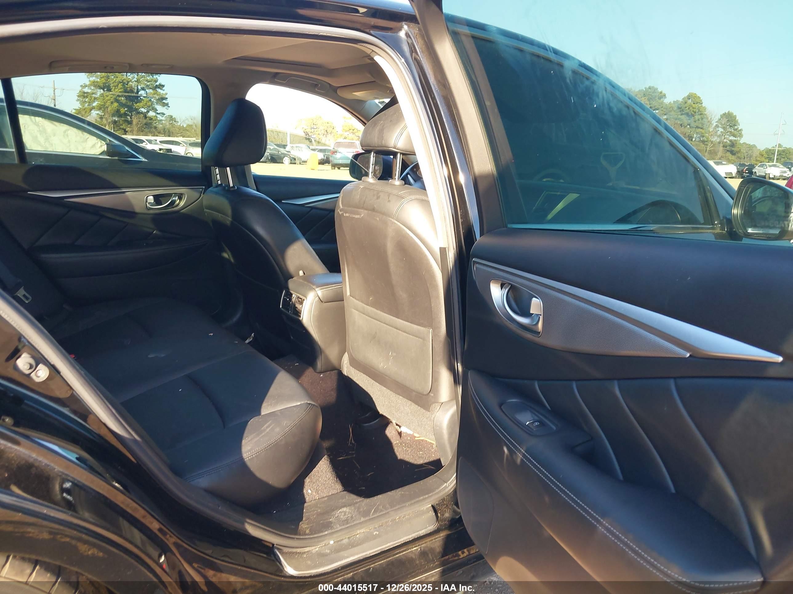 INFINITI Q50 image 8