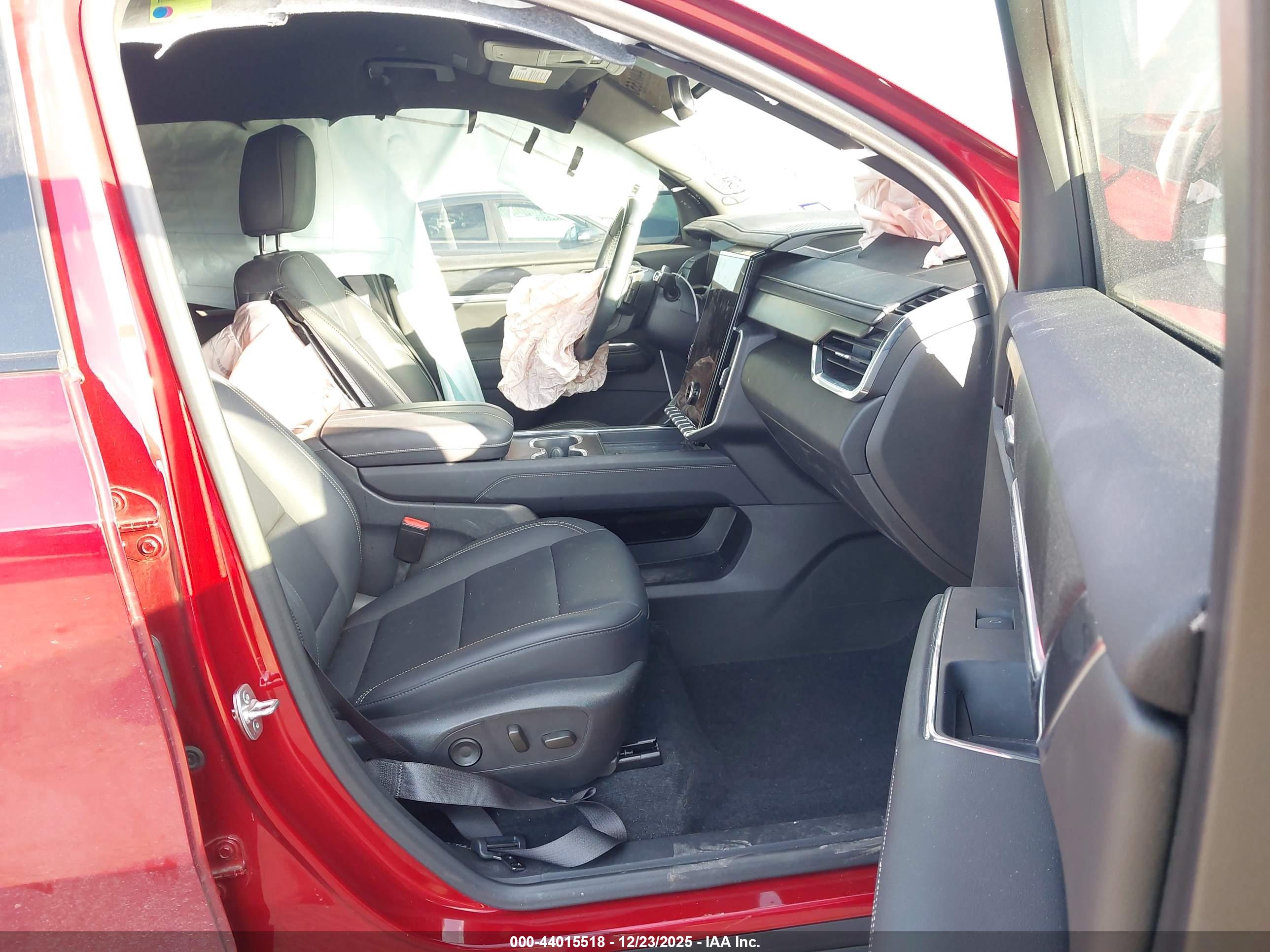 GMC ACADIA image 5