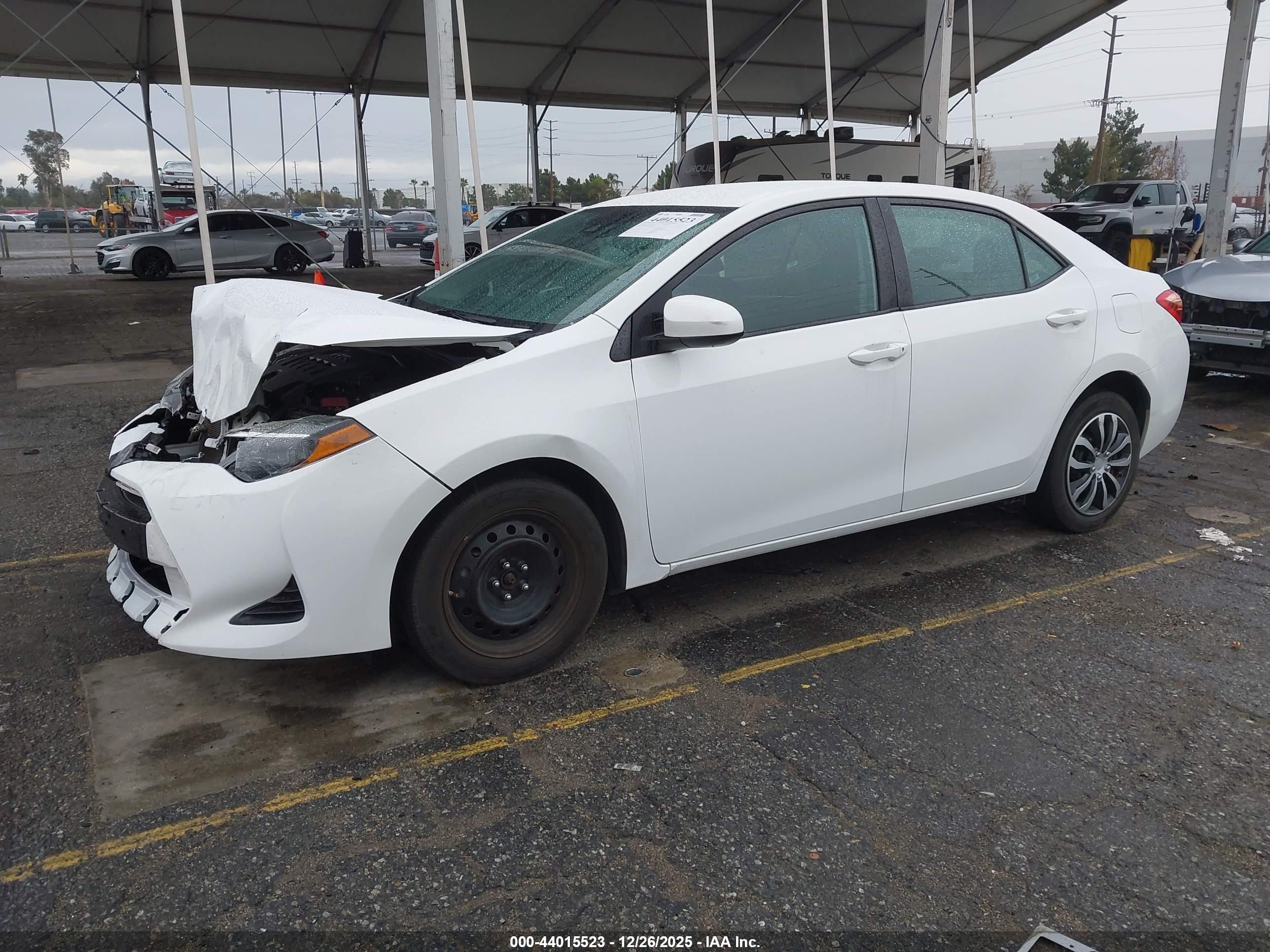 TOYOTA COROLLA image 2