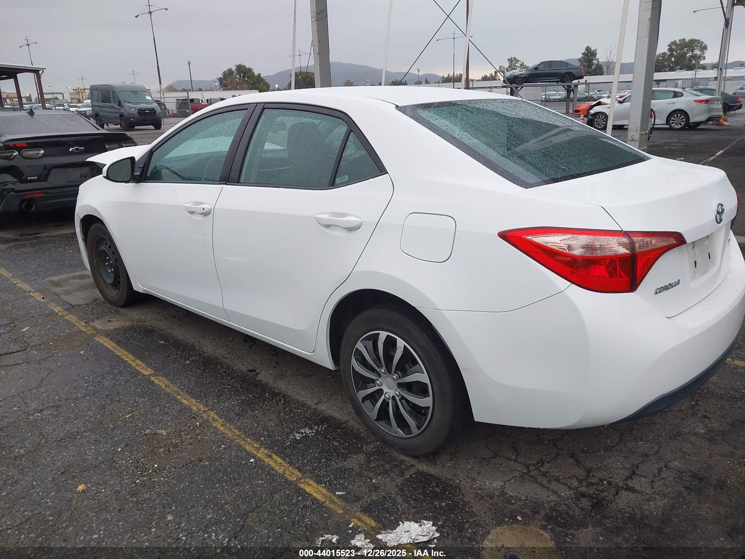 TOYOTA COROLLA image 3