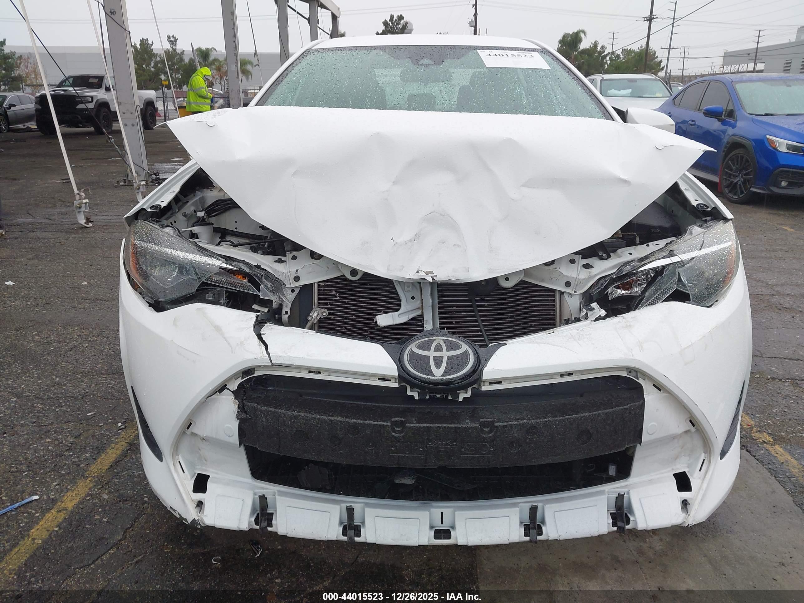TOYOTA COROLLA image 6