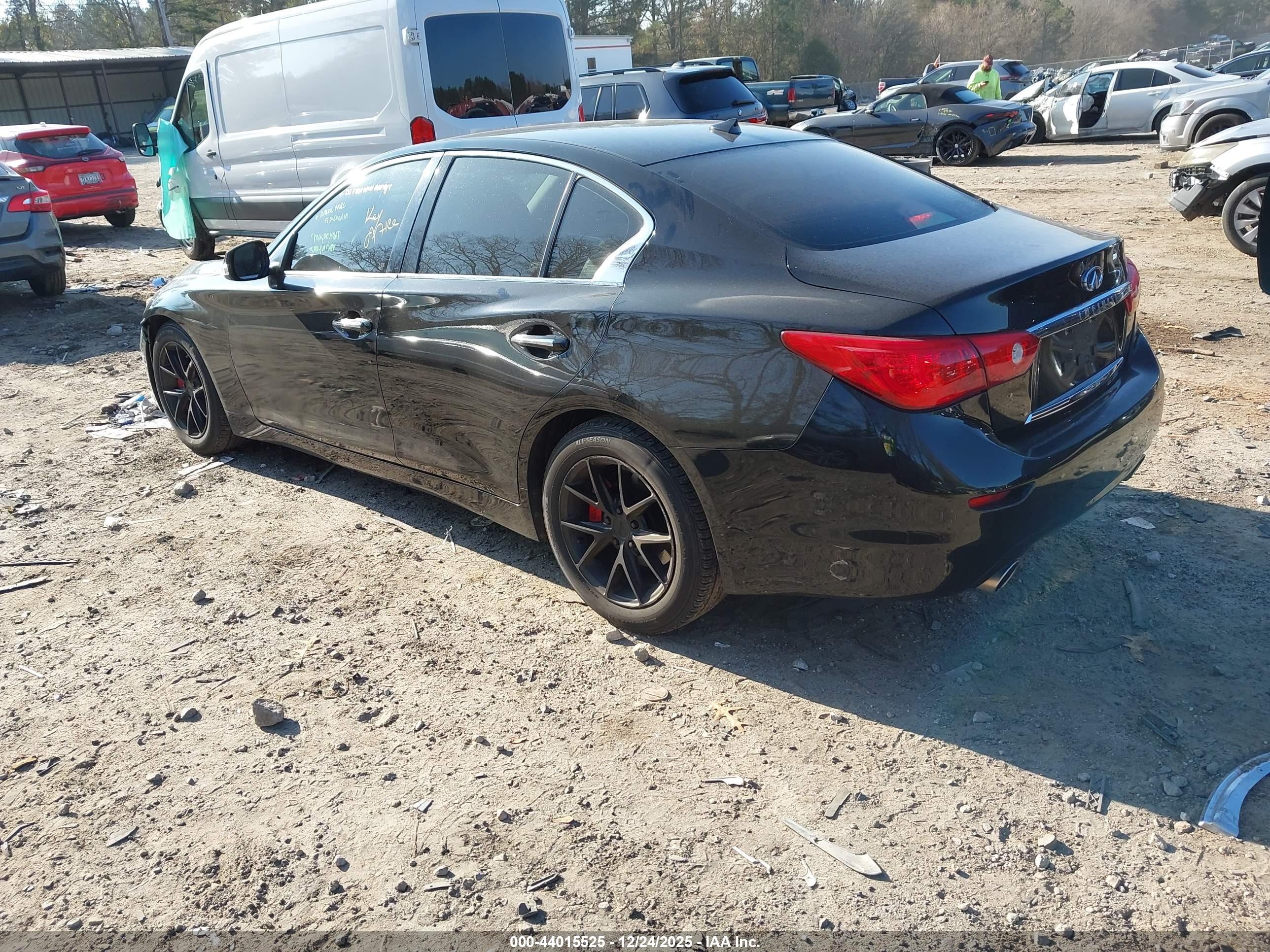 INFINITI Q50 image 3