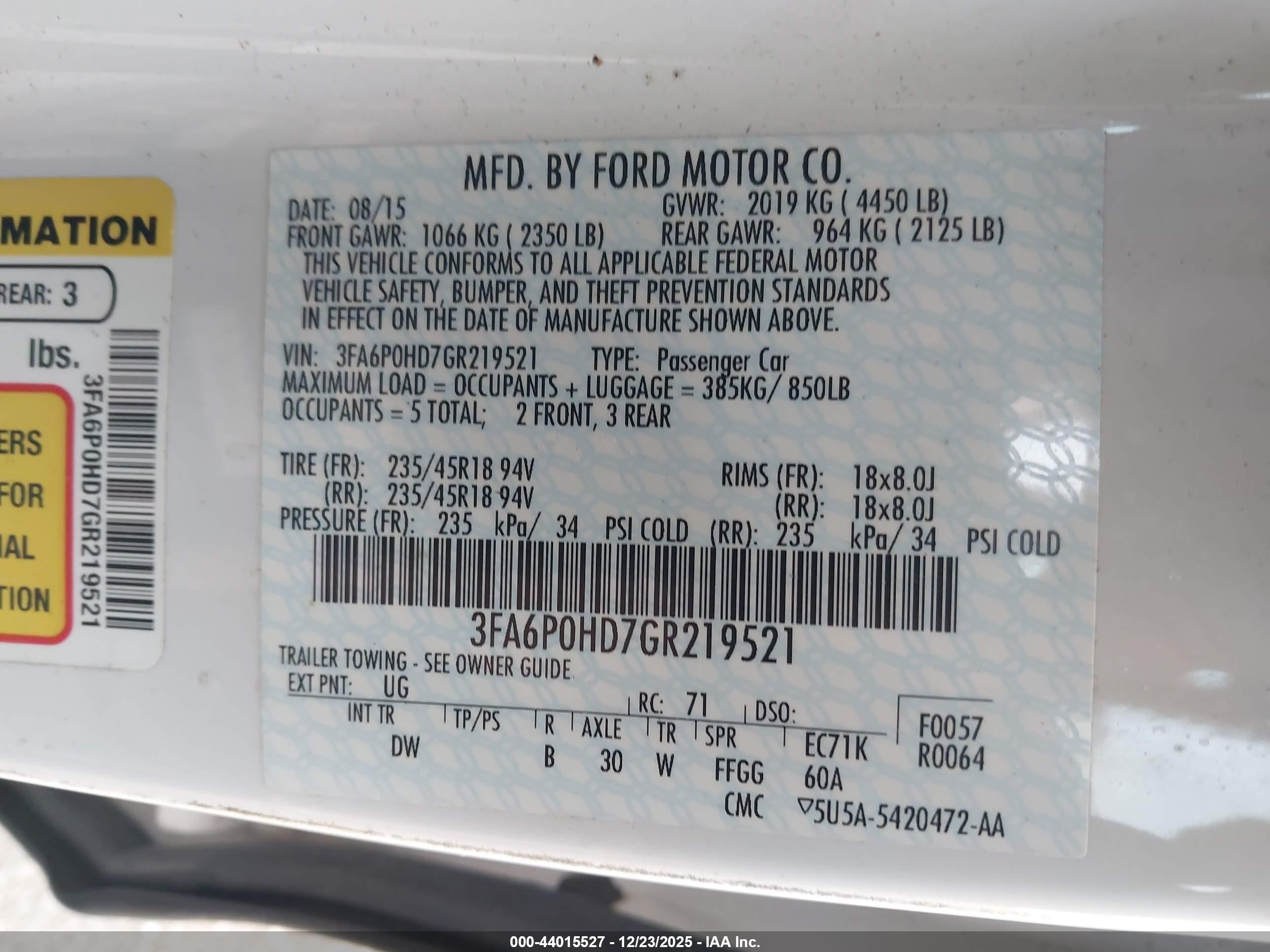 FORD FUSION image 9