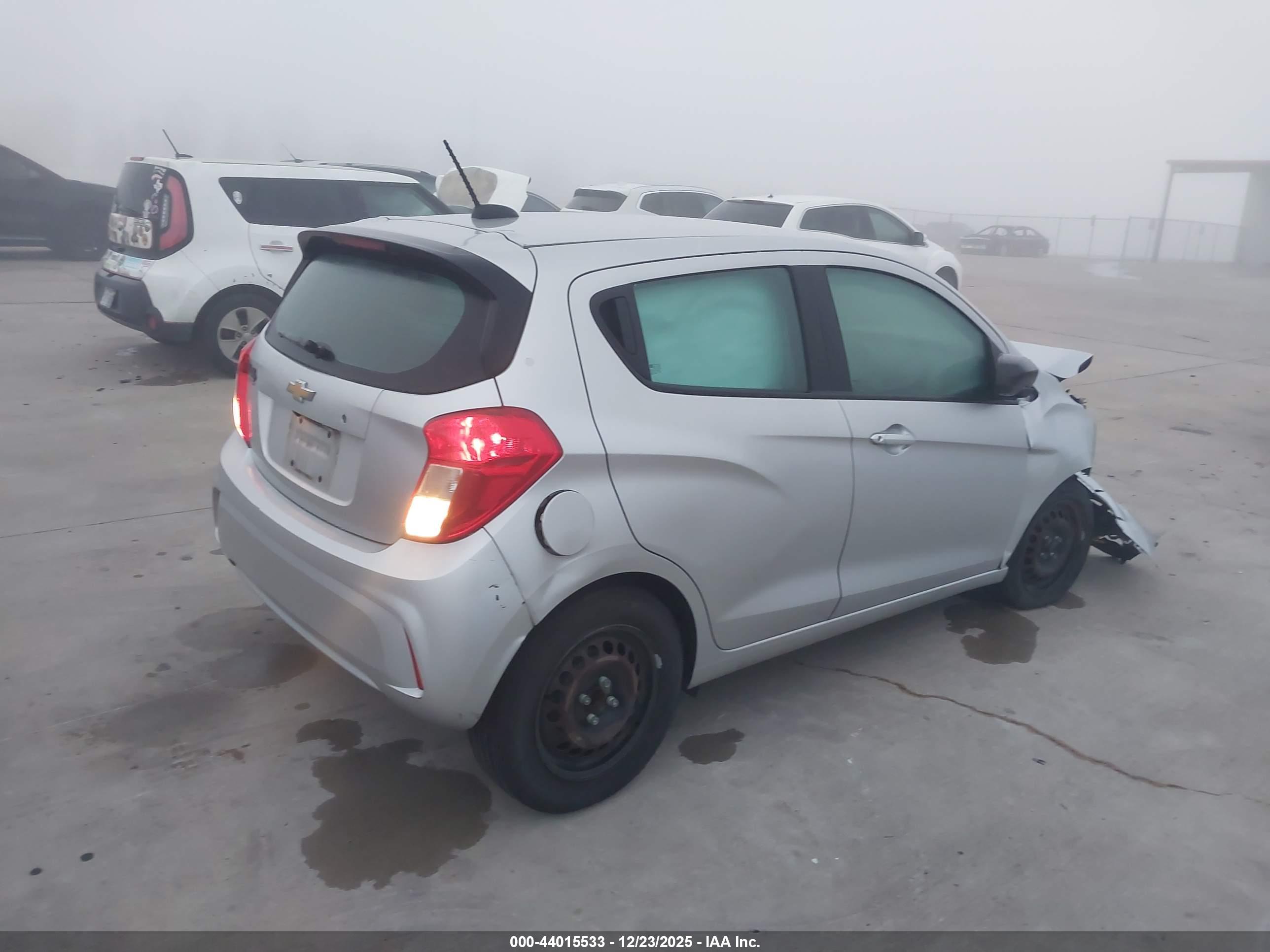 CHEVROLET SPARK image 4