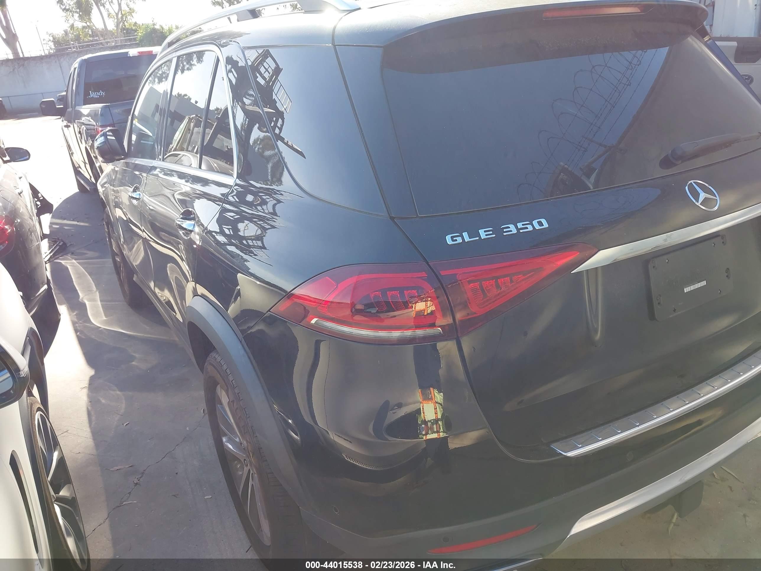 MERCEDES-BENZ GLE image 3