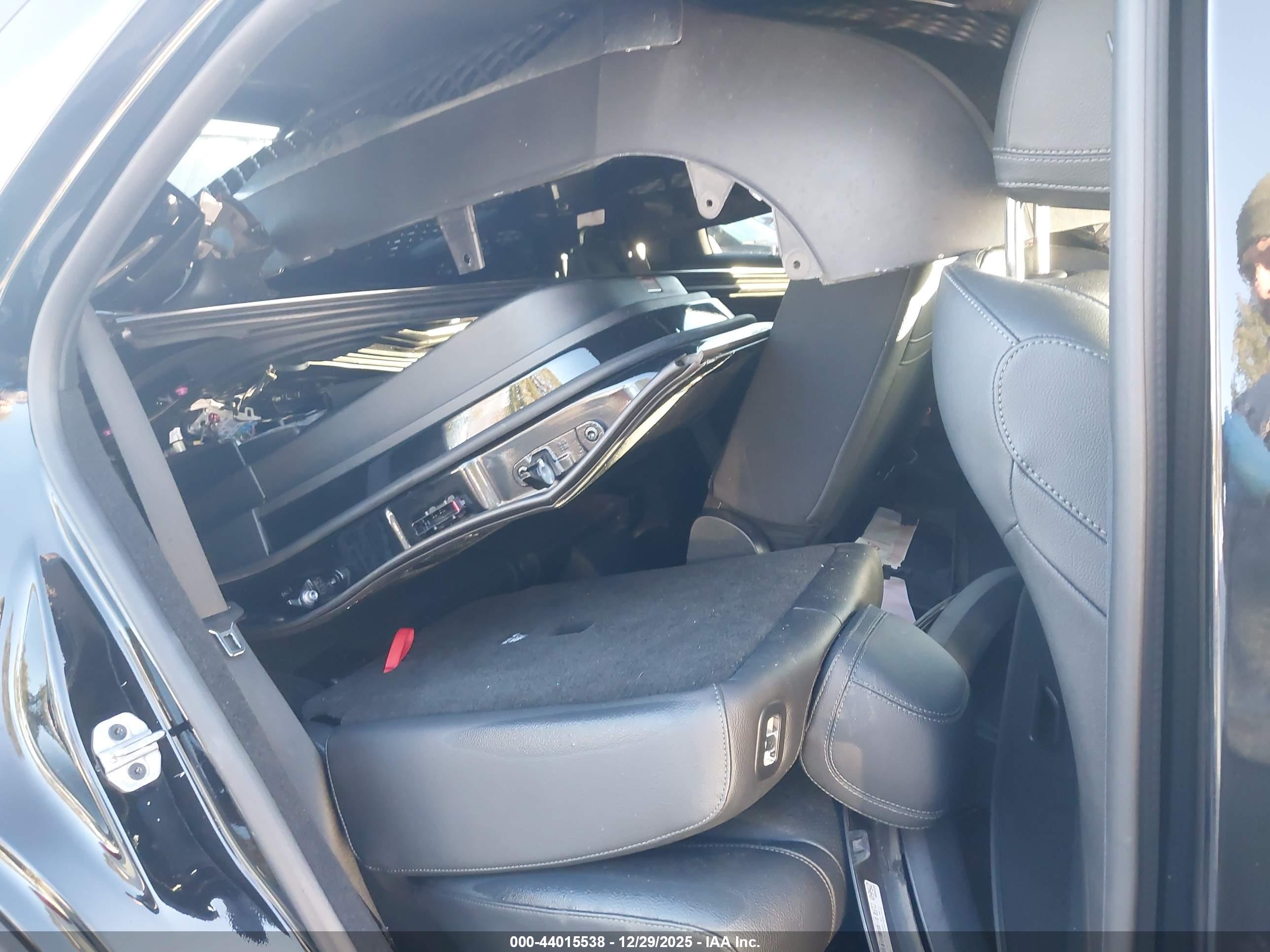 MERCEDES-BENZ GLE image 8