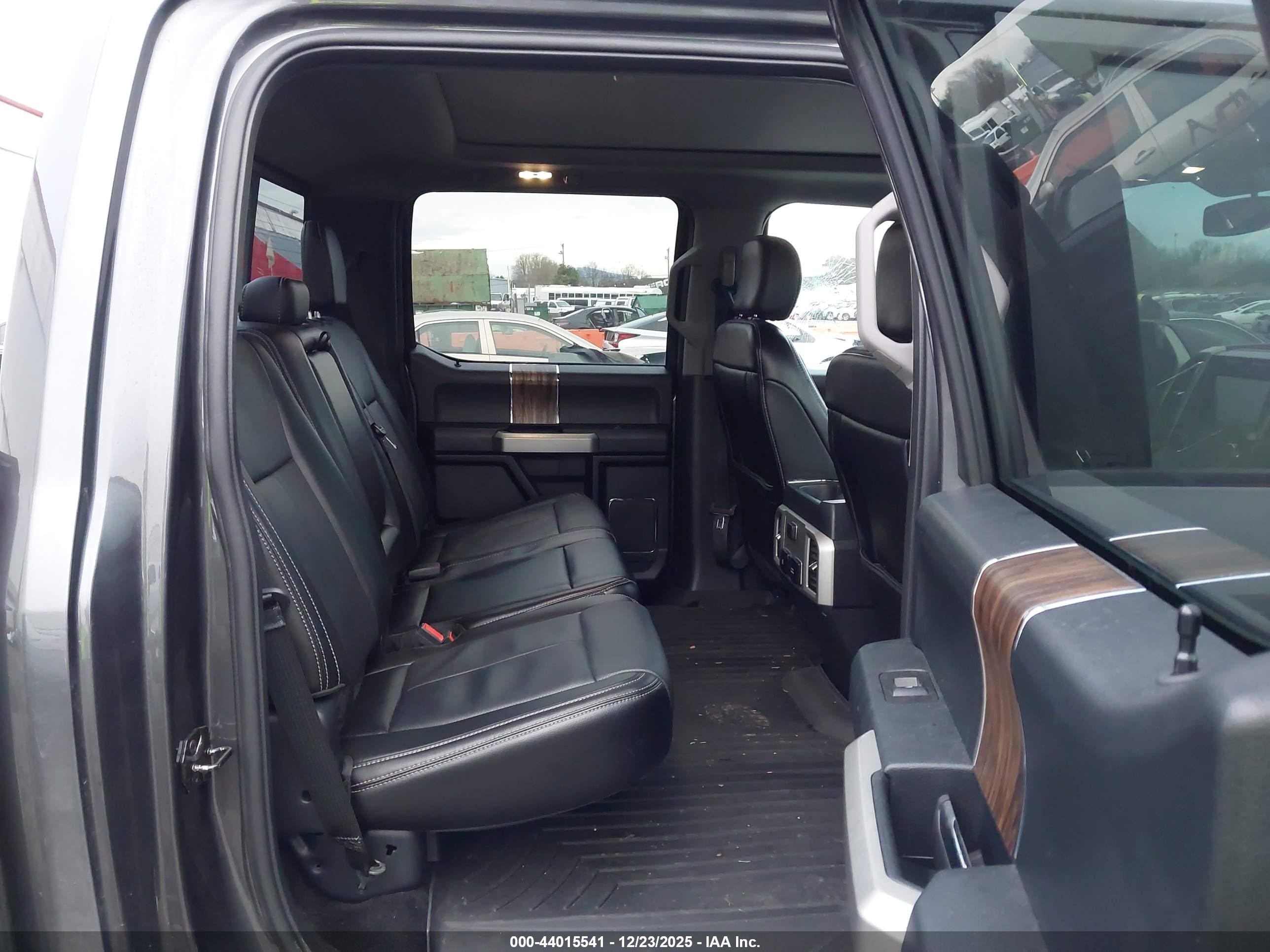 FORD F-150 image 8