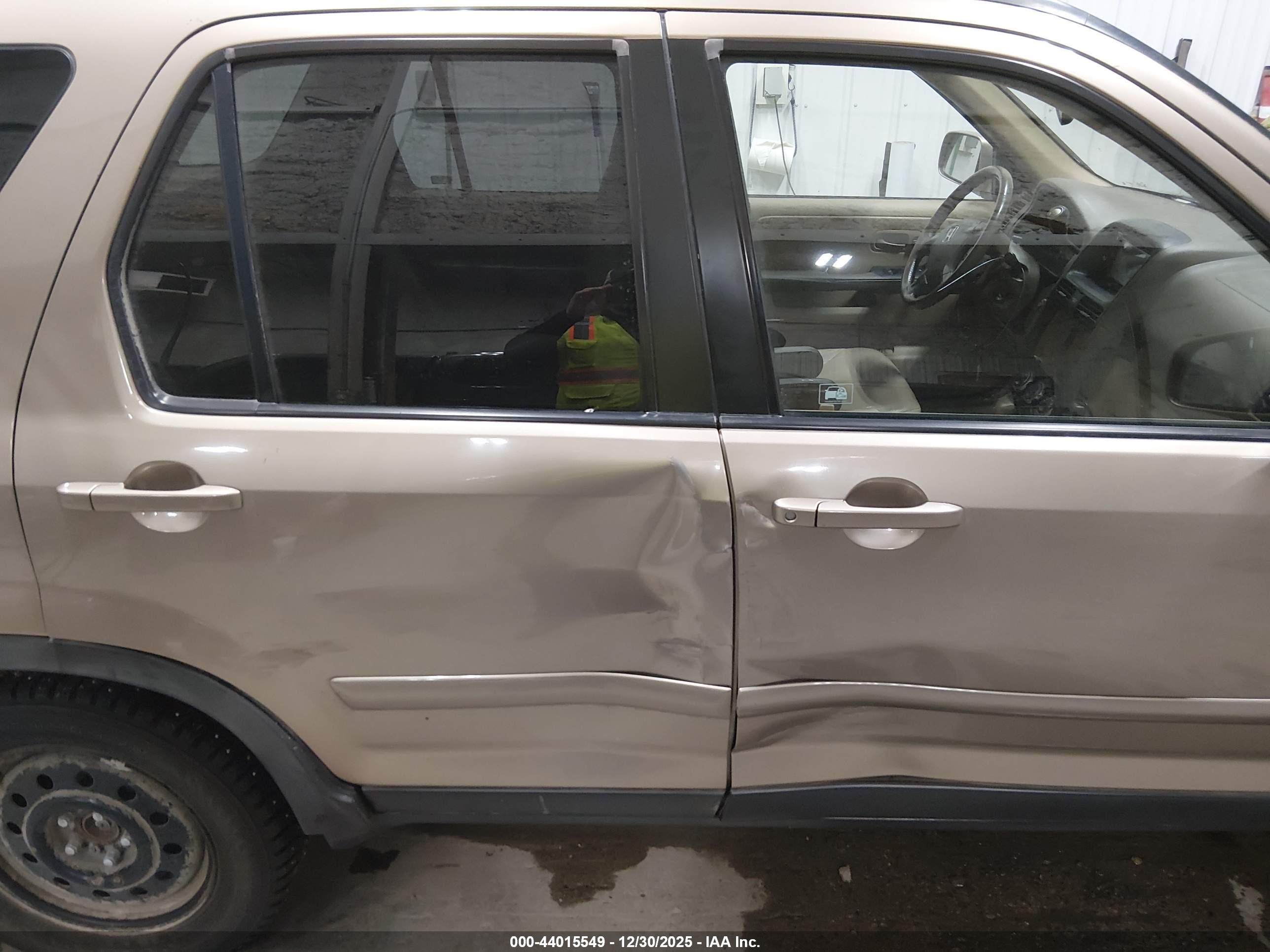 HONDA CR-V image 6