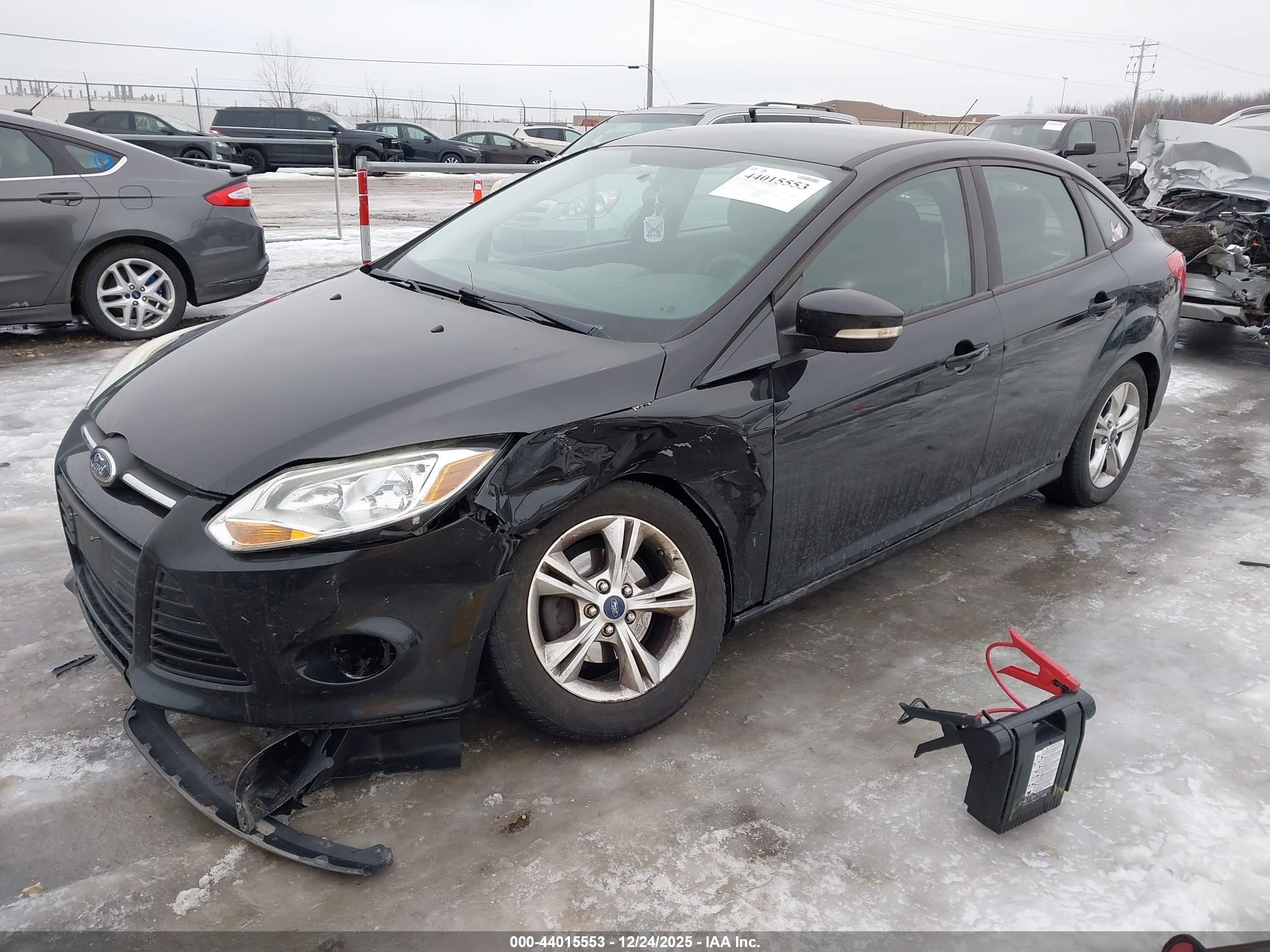 FORD FOCUS image 2