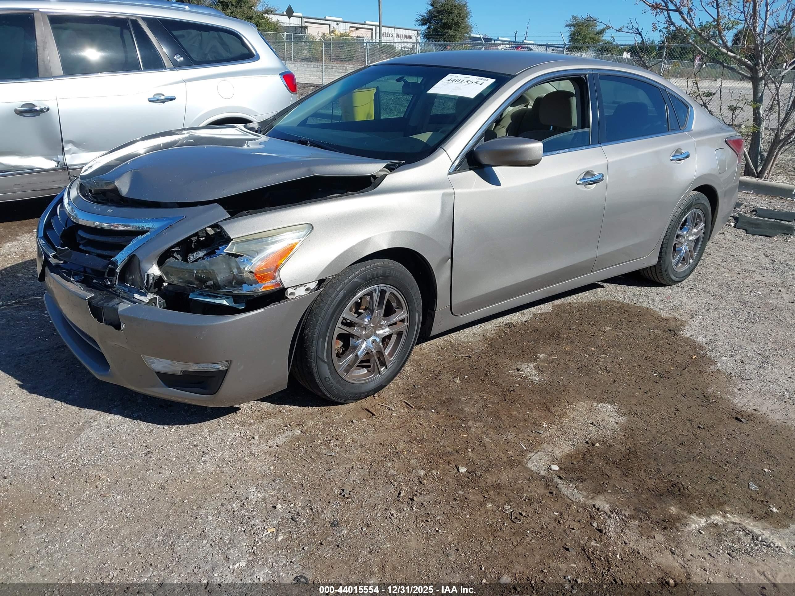 NISSAN ALTIMA image 2