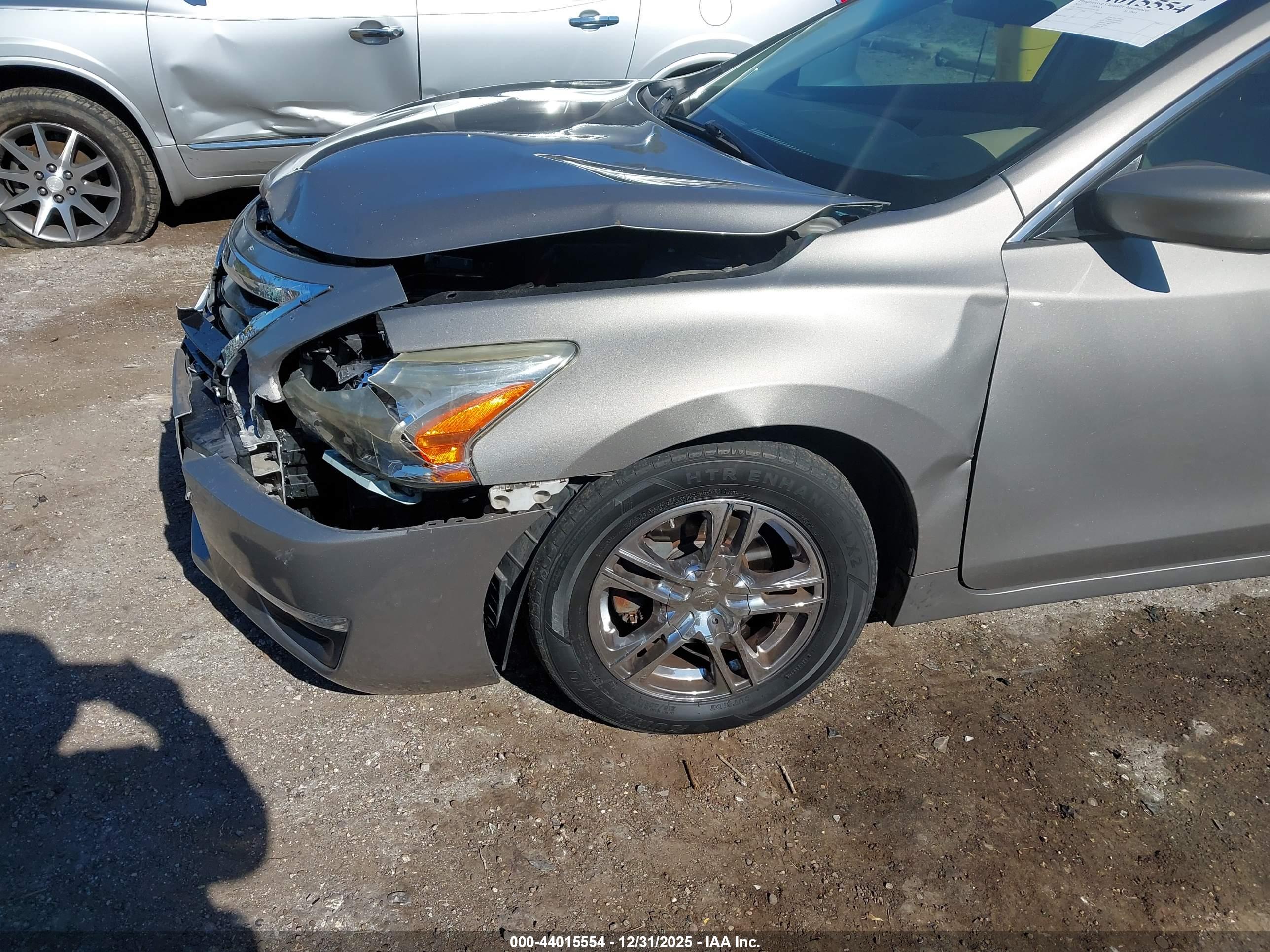 NISSAN ALTIMA image 6
